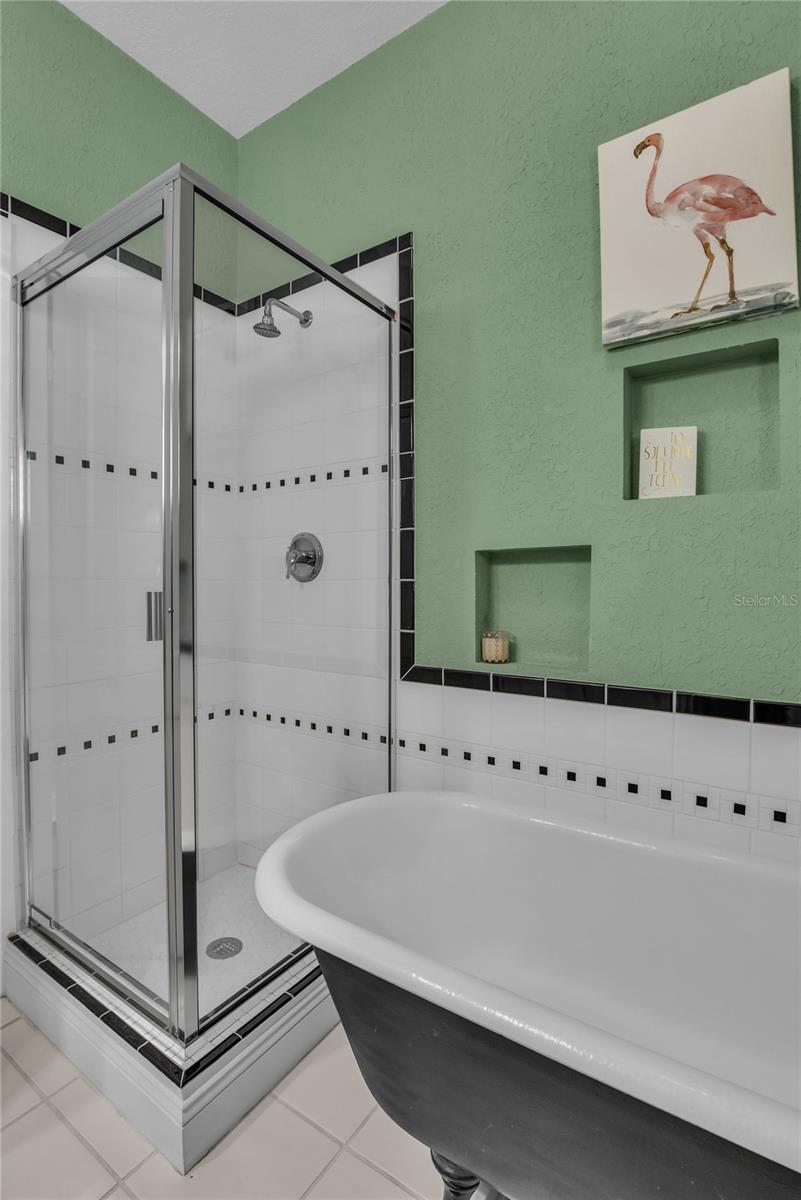 Image 27 of 36 For 2414 Newberry Street