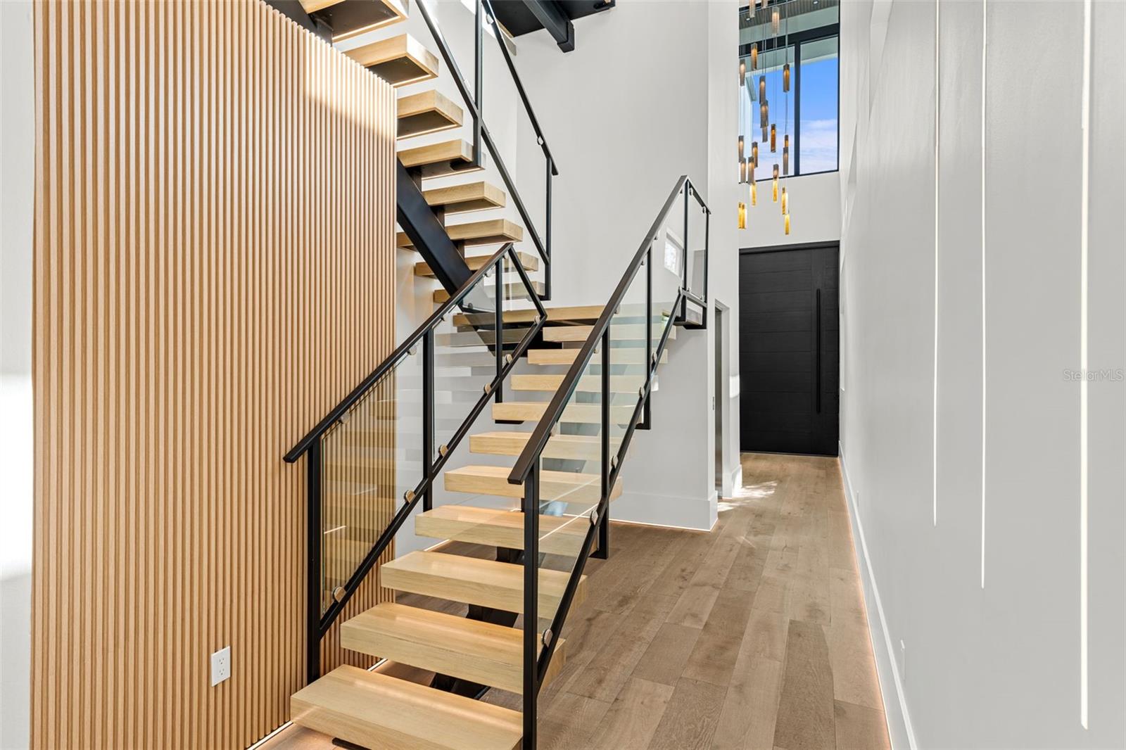 Image 11 of 83 For 1194 Peninsula Avenue