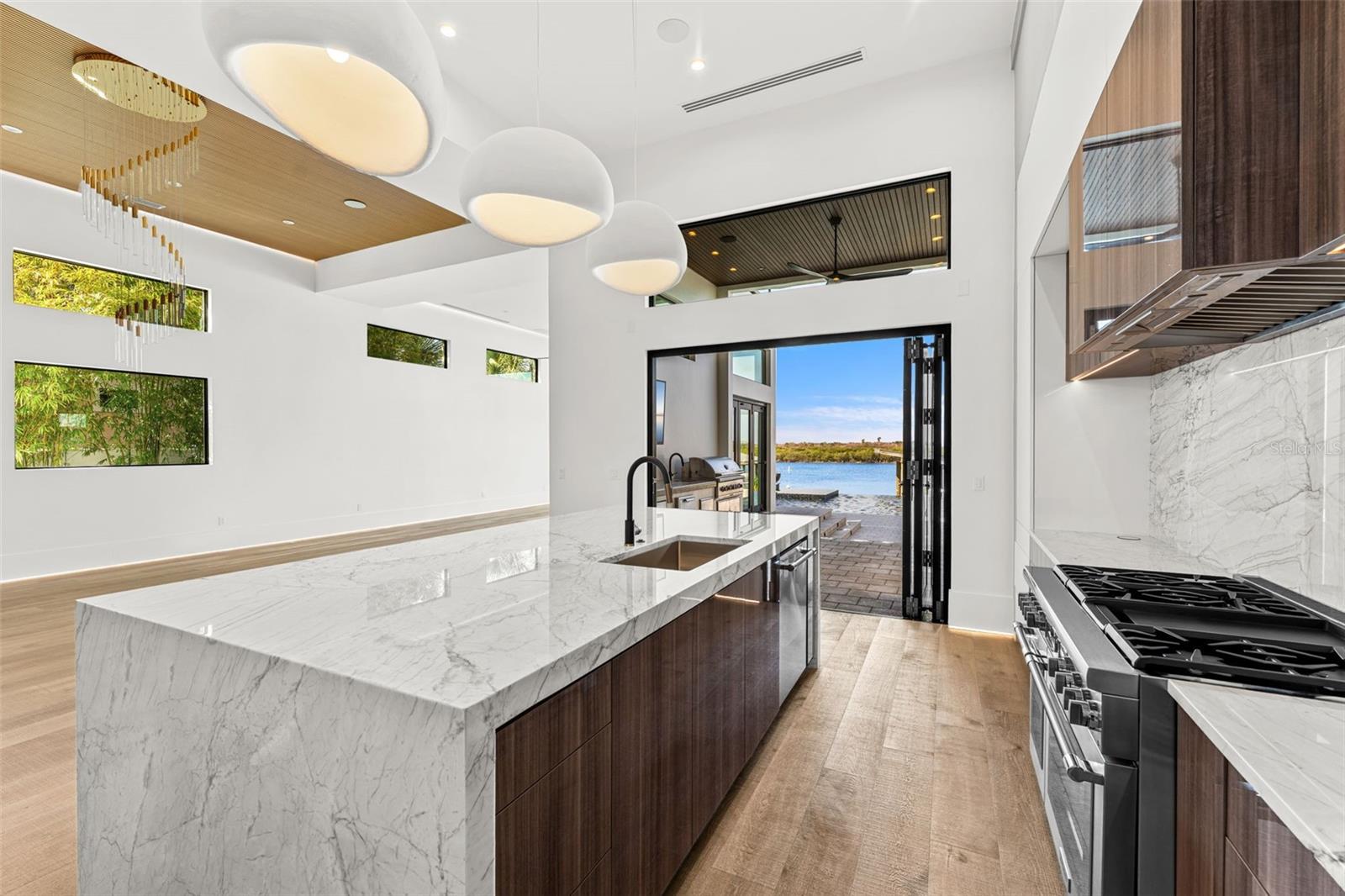 Image 22 of 83 For 1194 Peninsula Avenue