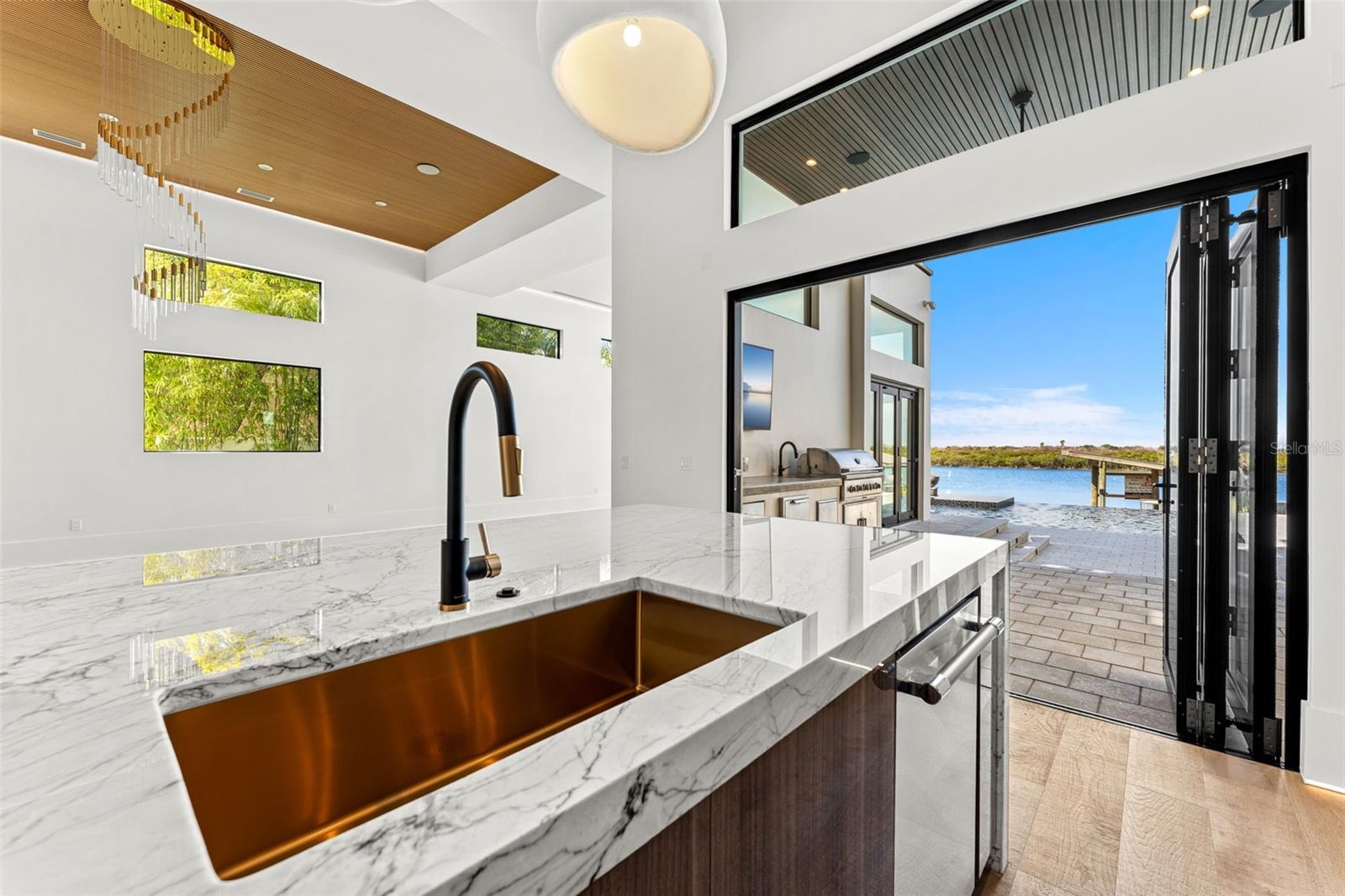 Image 26 of 83 For 1194 Peninsula Avenue