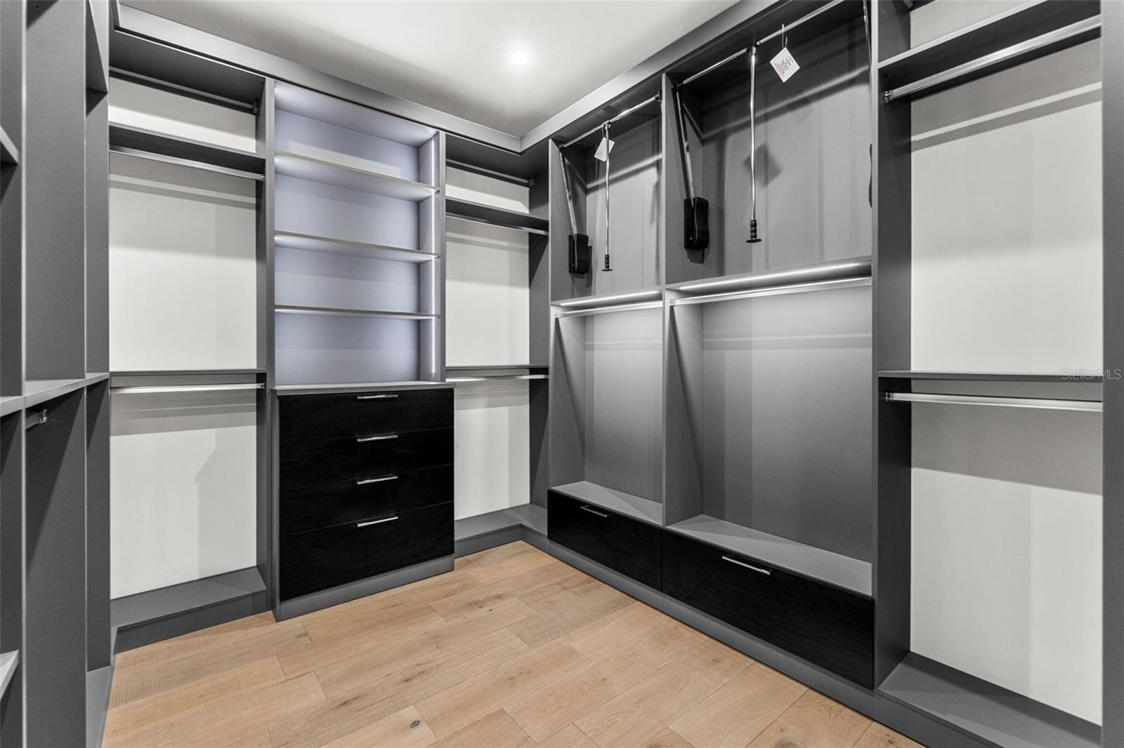 Image 52 of 83 For 1194 Peninsula Avenue