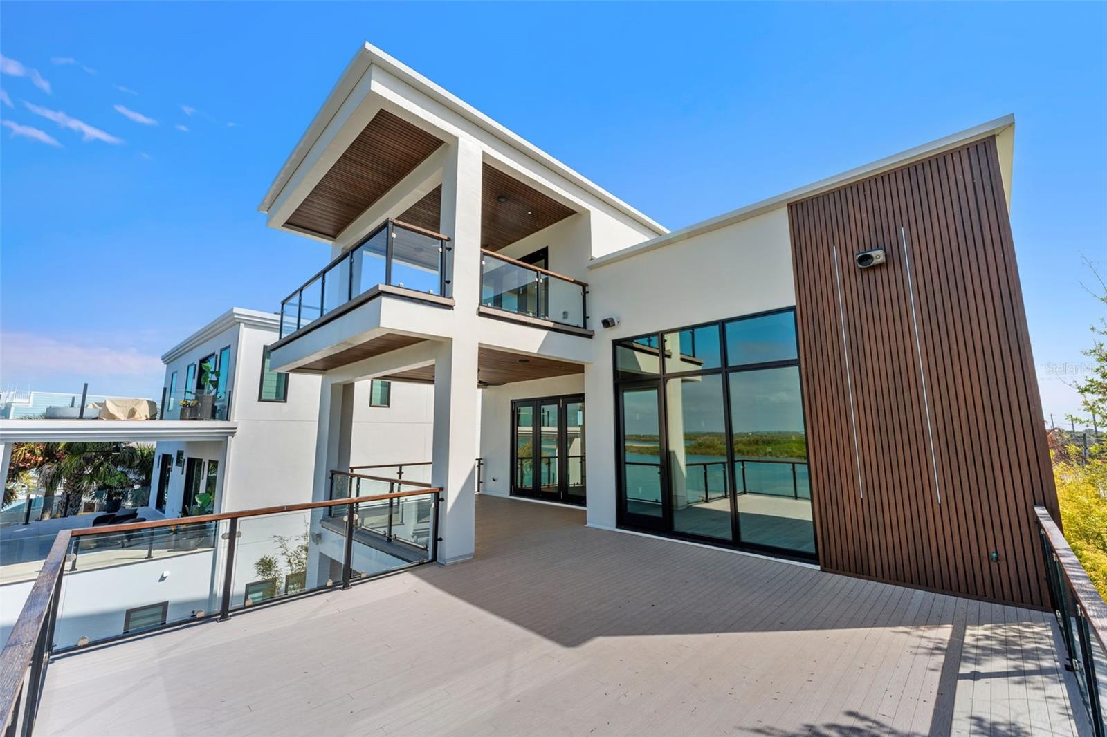 Image 56 of 83 For 1194 Peninsula Avenue