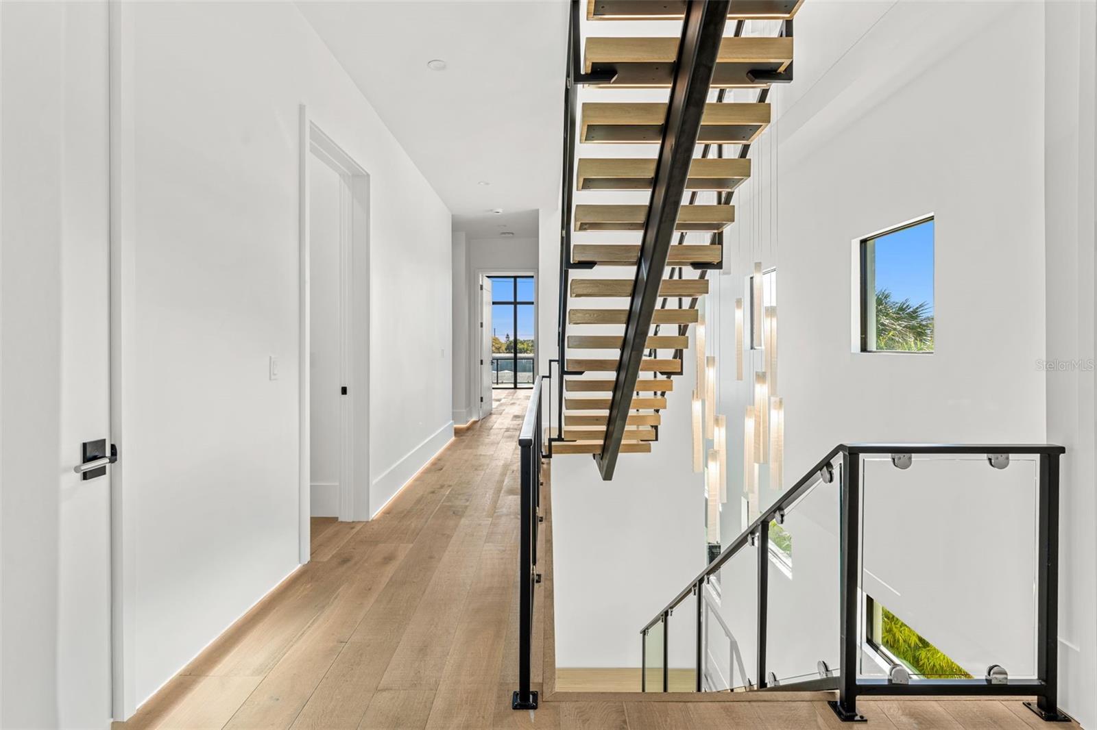 Image 57 of 83 For 1194 Peninsula Avenue