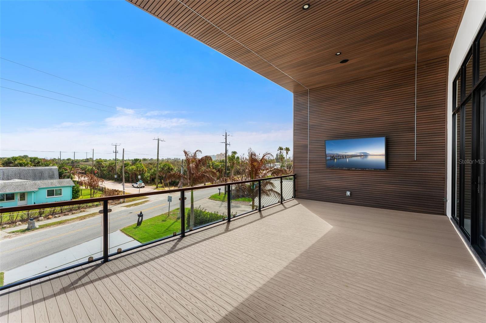 Image 62 of 83 For 1194 Peninsula Avenue