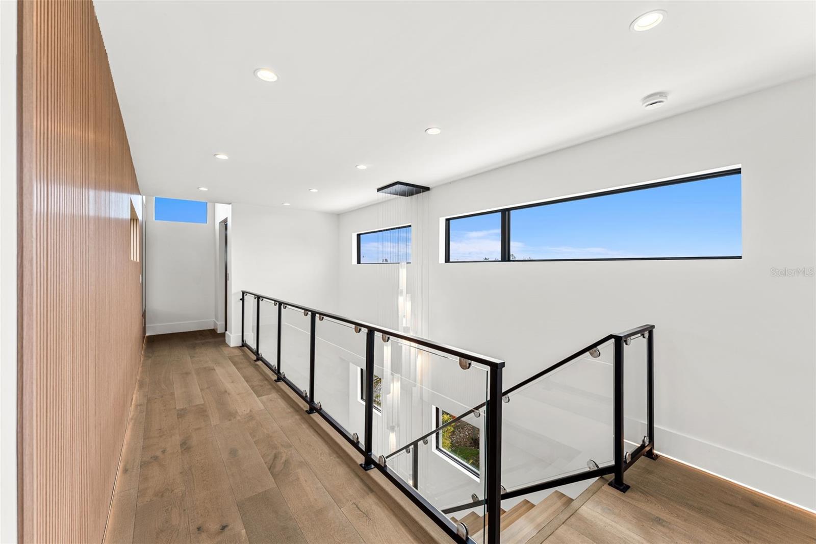 Image 66 of 83 For 1194 Peninsula Avenue