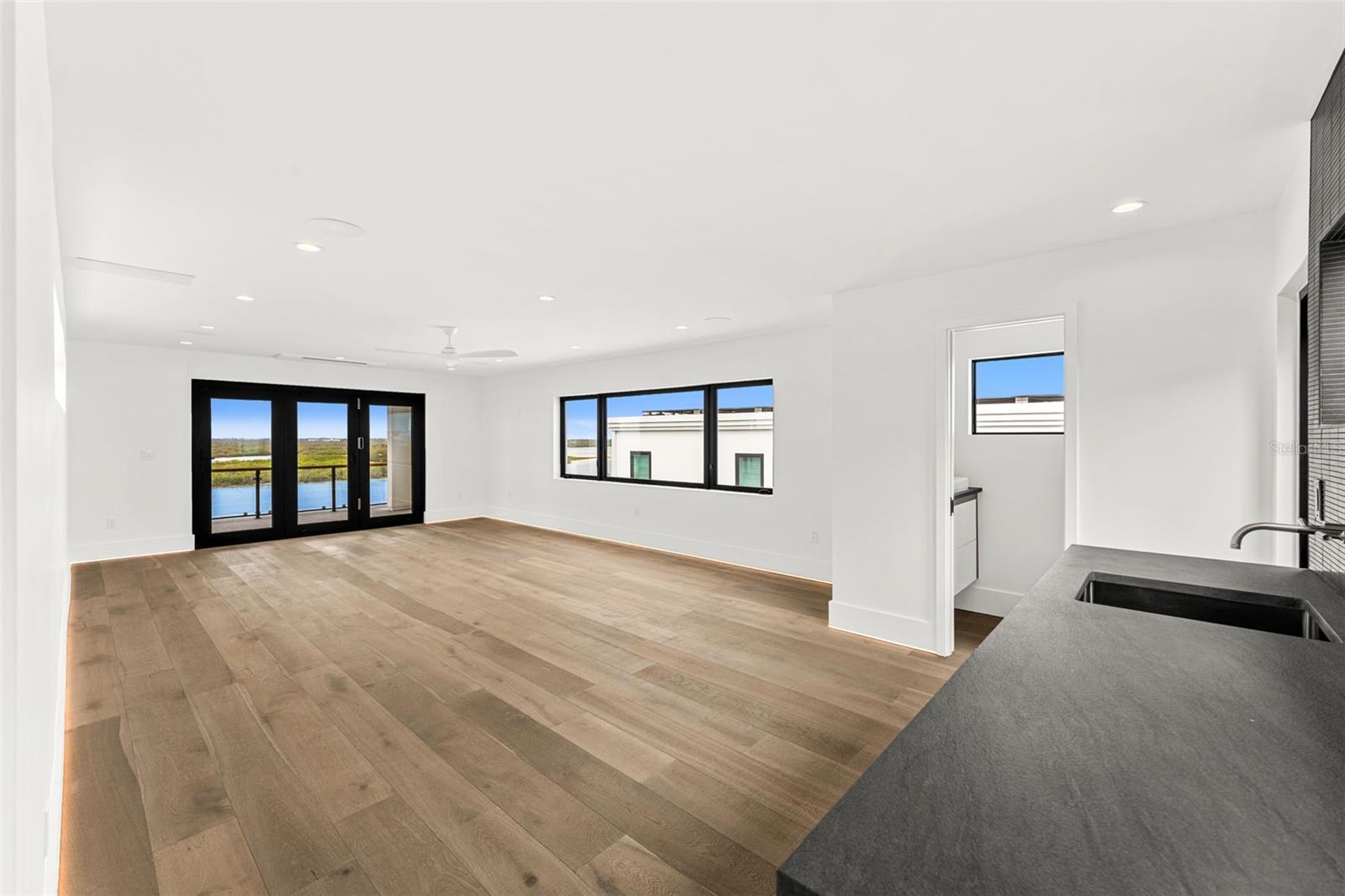 Image 67 of 83 For 1194 Peninsula Avenue