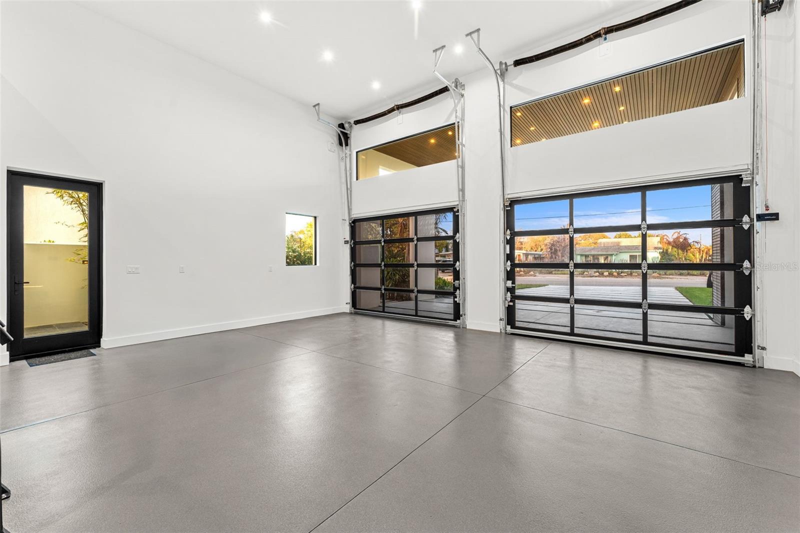 Image 75 of 83 For 1194 Peninsula Avenue