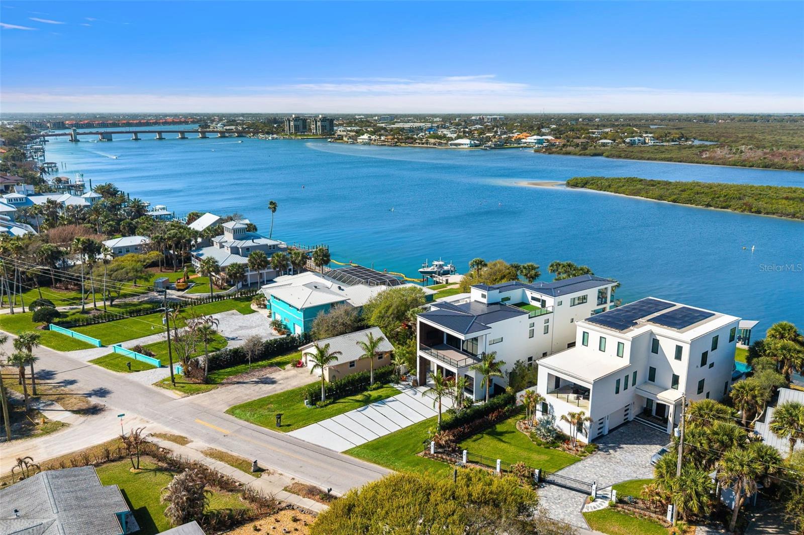 Image 78 of 83 For 1194 Peninsula Avenue