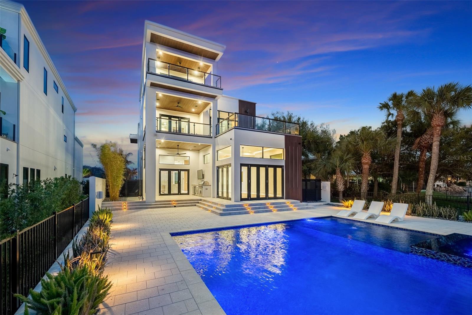 Image 82 of 83 For 1194 Peninsula Avenue