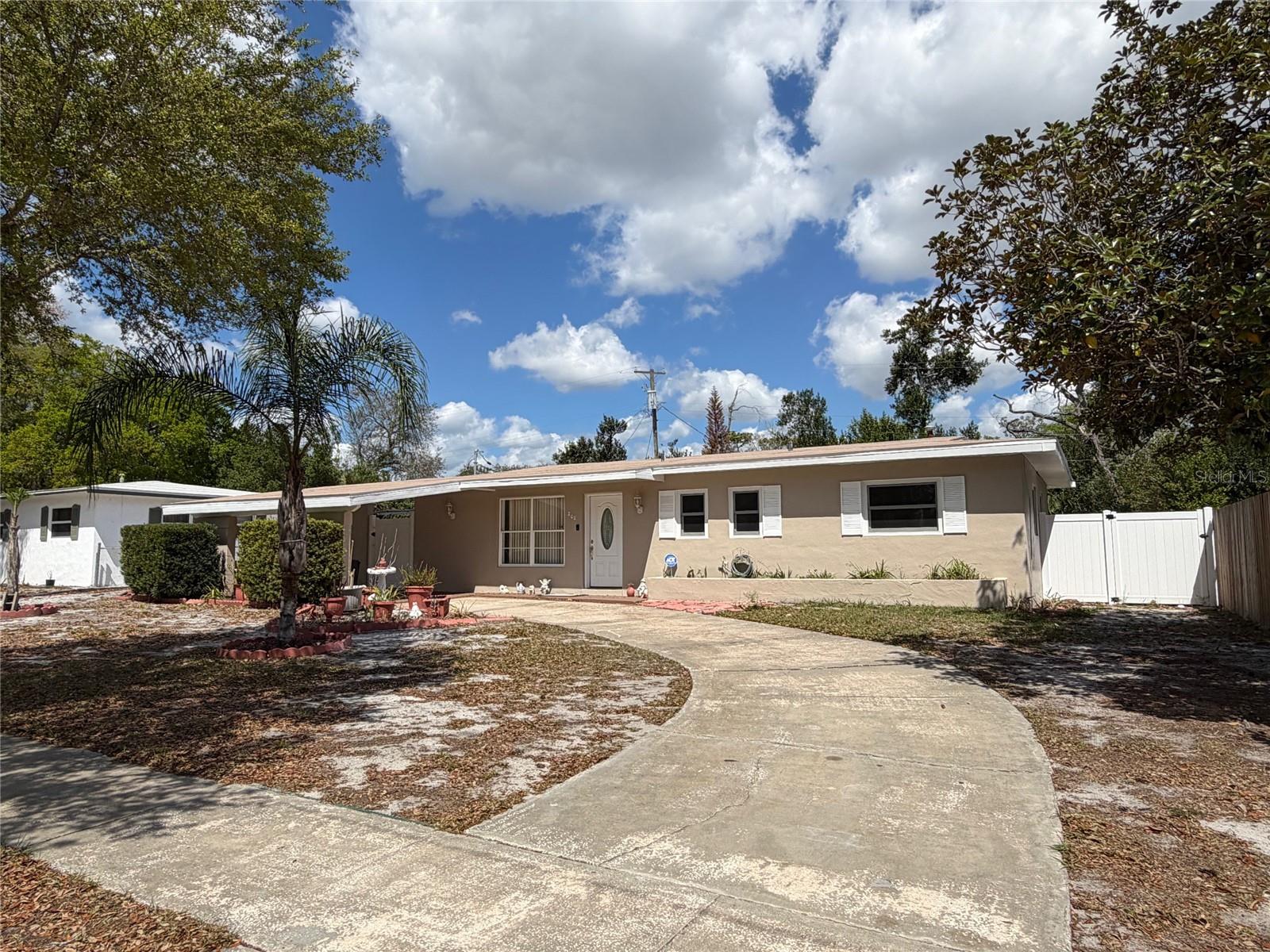 Details for 208 Wilshire Drive, CASSELBERRY, FL 32707