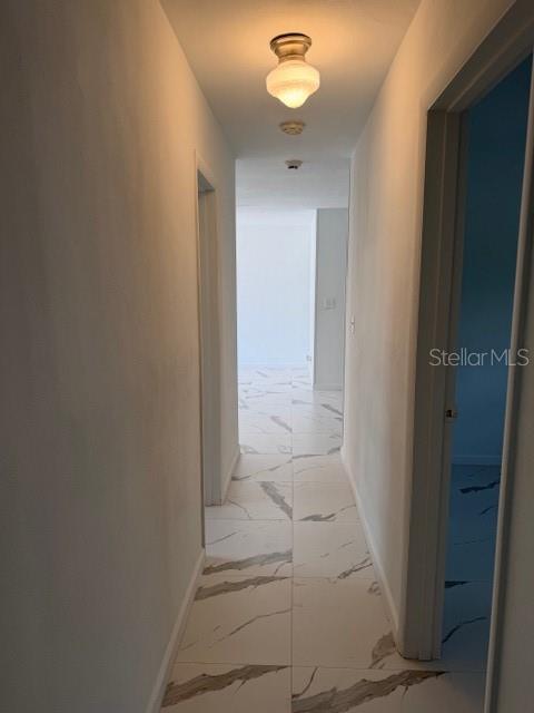 Image 17 of 24 For 208 Wilshire Drive