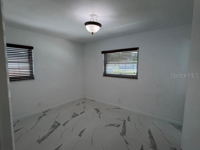 Image 18 of 24 For 208 Wilshire Drive