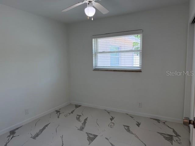 Image 20 of 24 For 208 Wilshire Drive