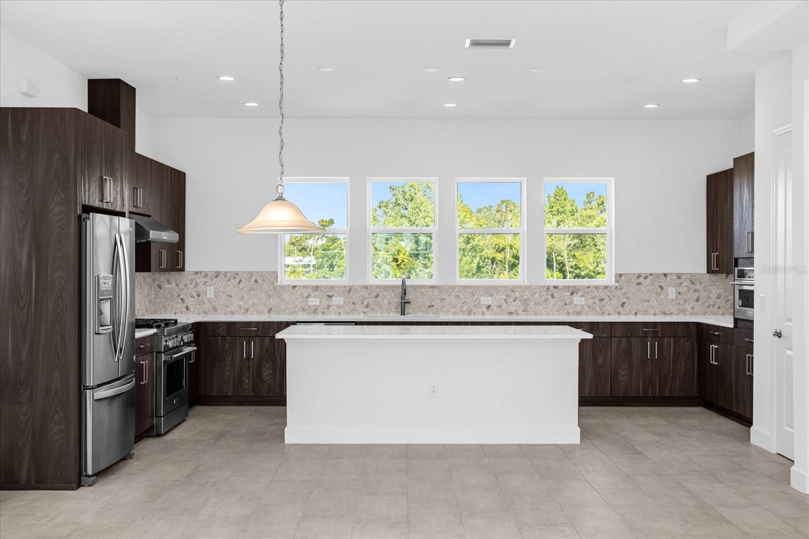 Image 11 of 27 For 2362 Brix Street