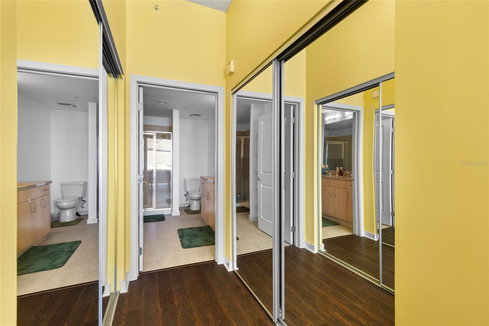 Image 19 of 41 For 155 Court Avenue 2305