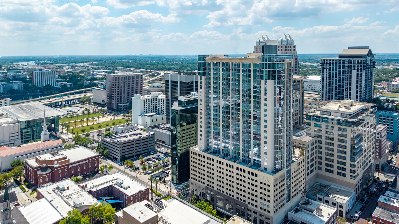 Image 38 of 41 For 155 Court Avenue 2305