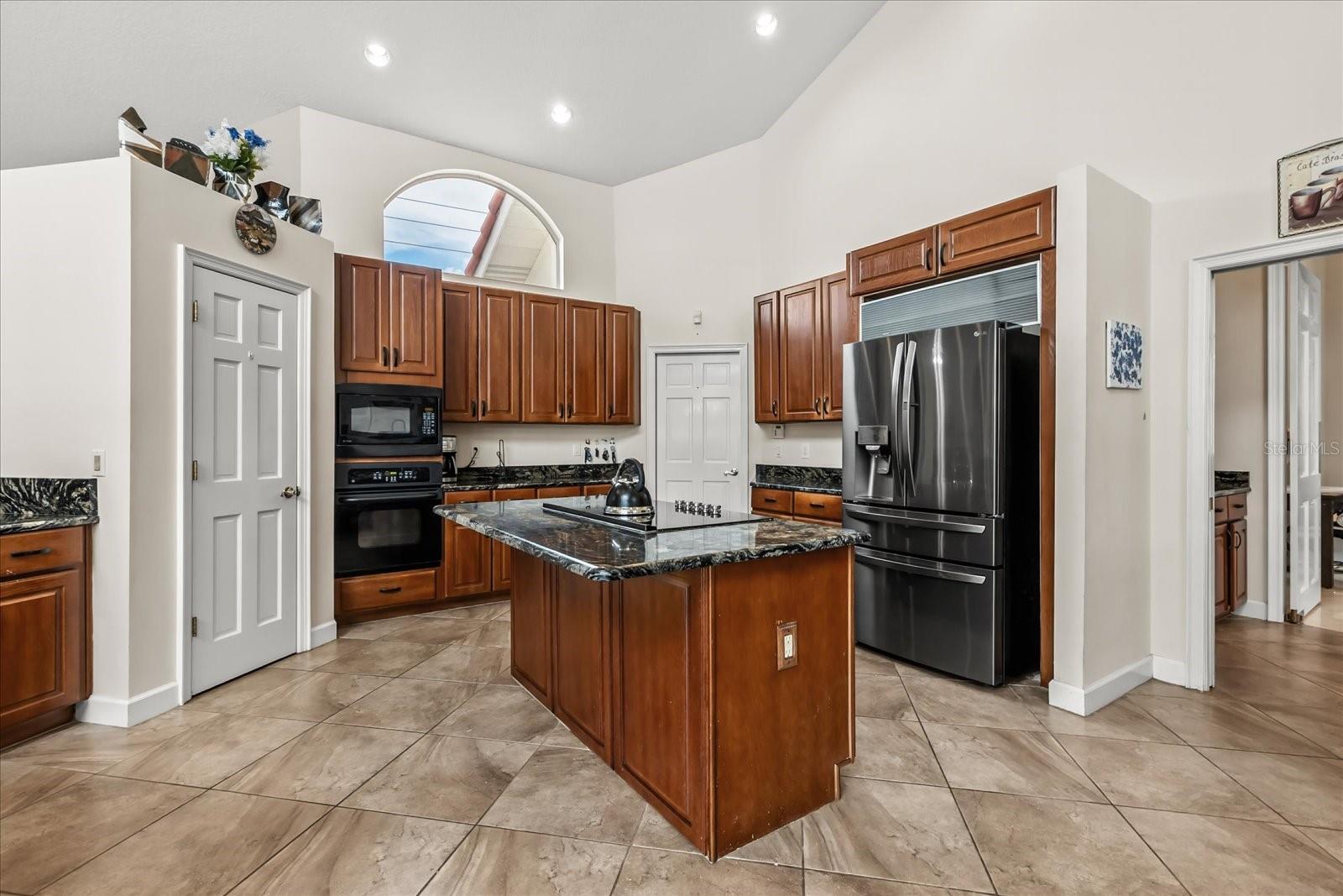 Image 14 of 37 For 1036 Golf Valley Drive