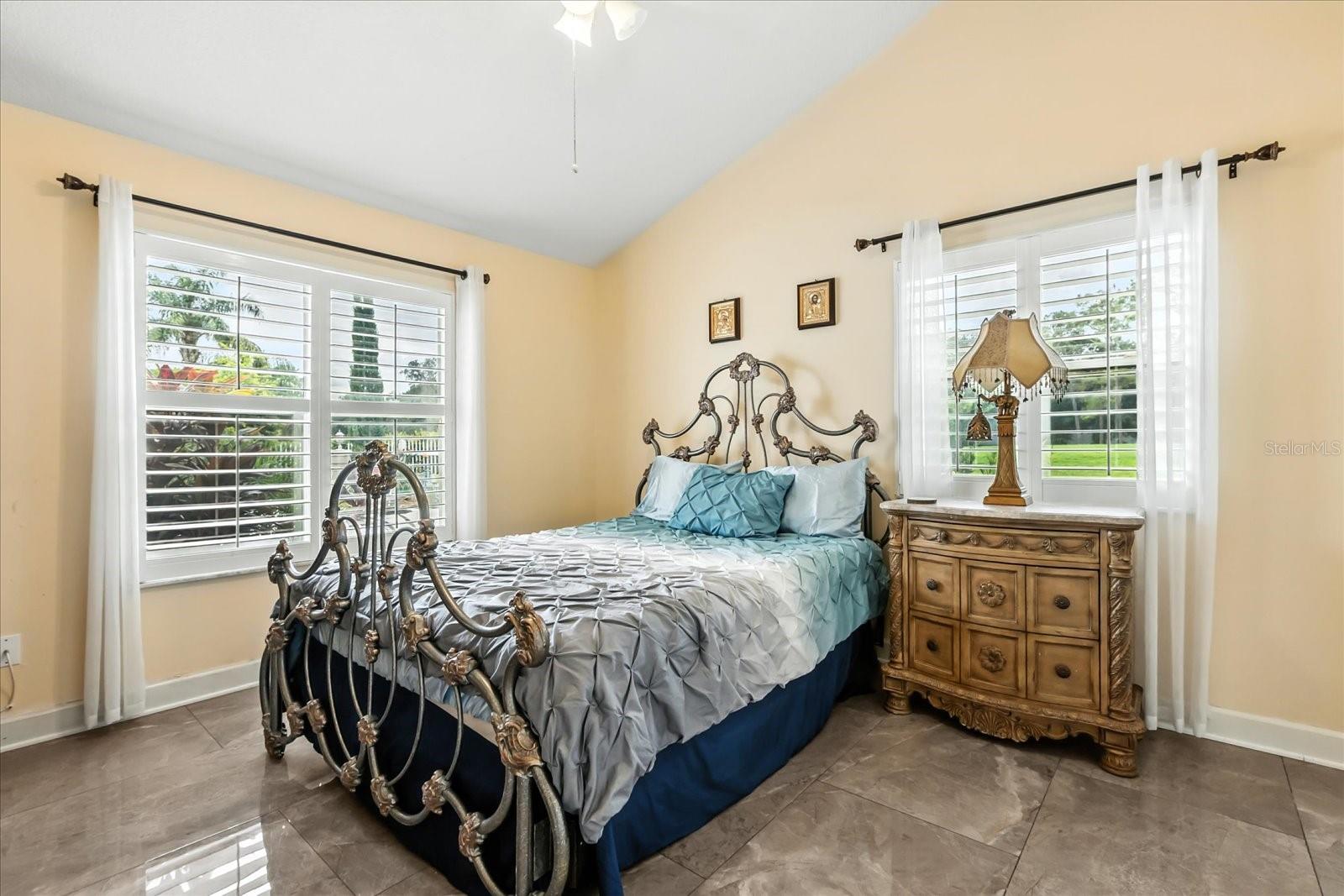 Image 18 of 37 For 1036 Golf Valley Drive