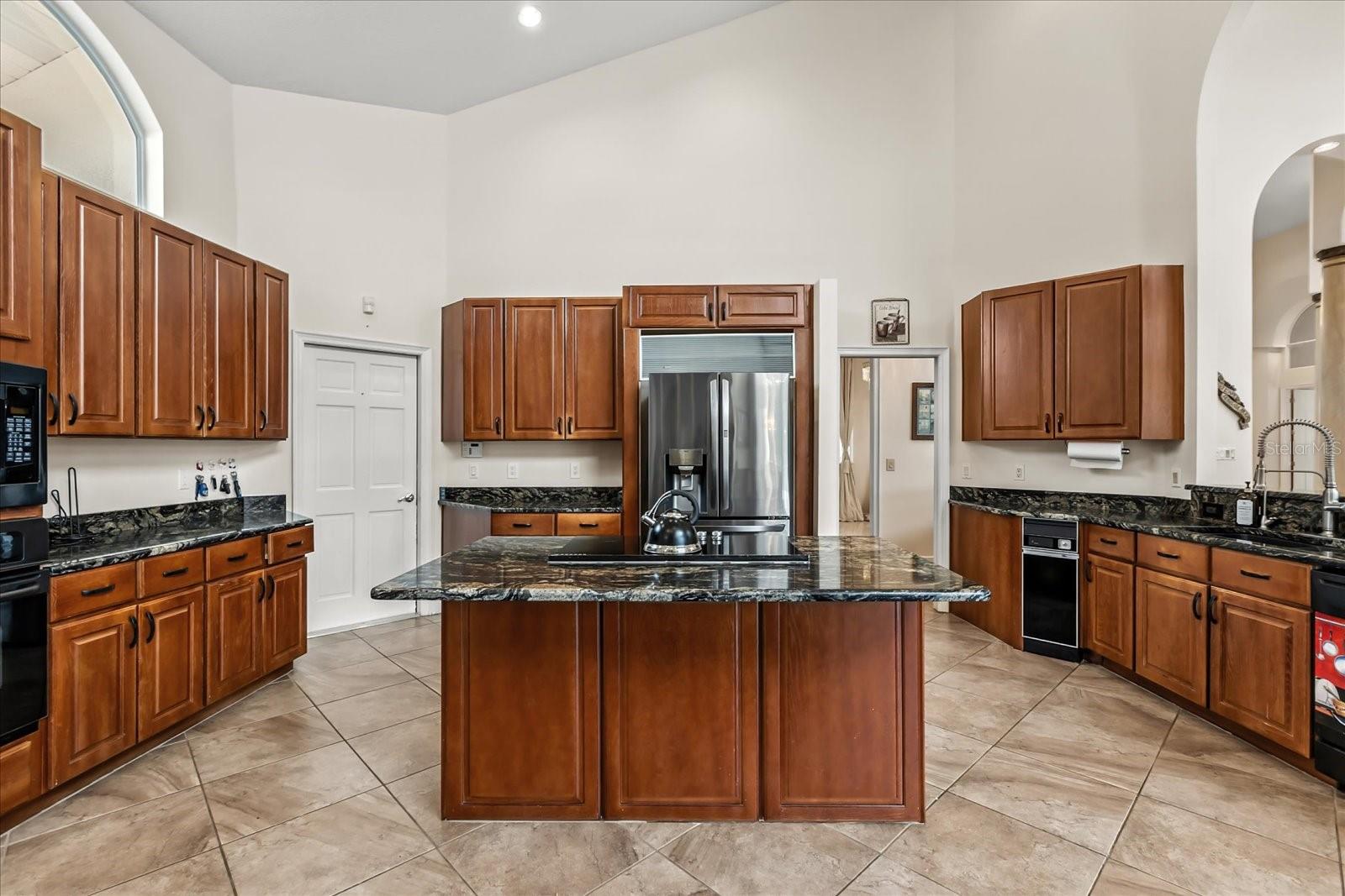 Image 5 of 37 For 1036 Golf Valley Drive