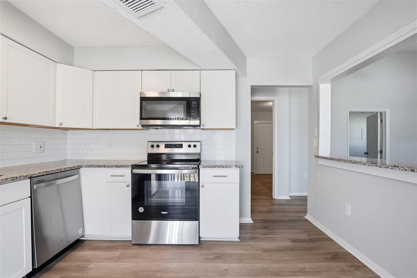 Image 15 of 35 For 728 Spruce Street