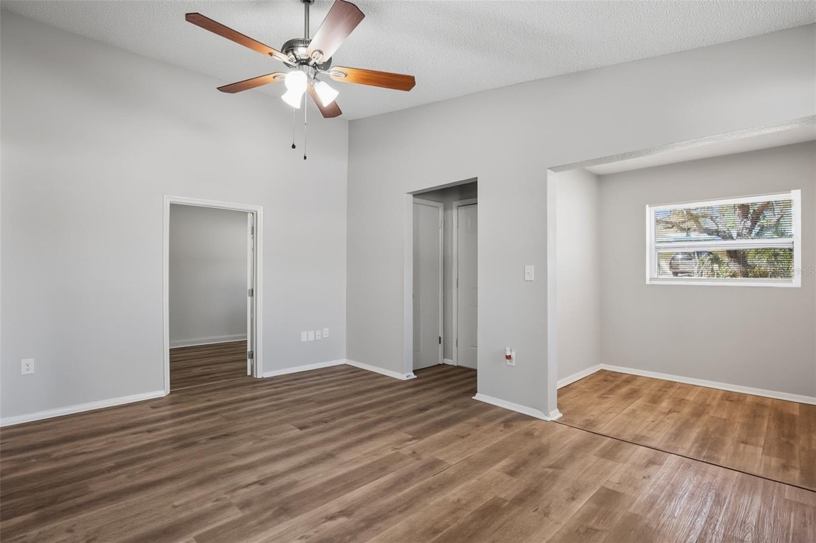 Image 17 of 35 For 728 Spruce Street