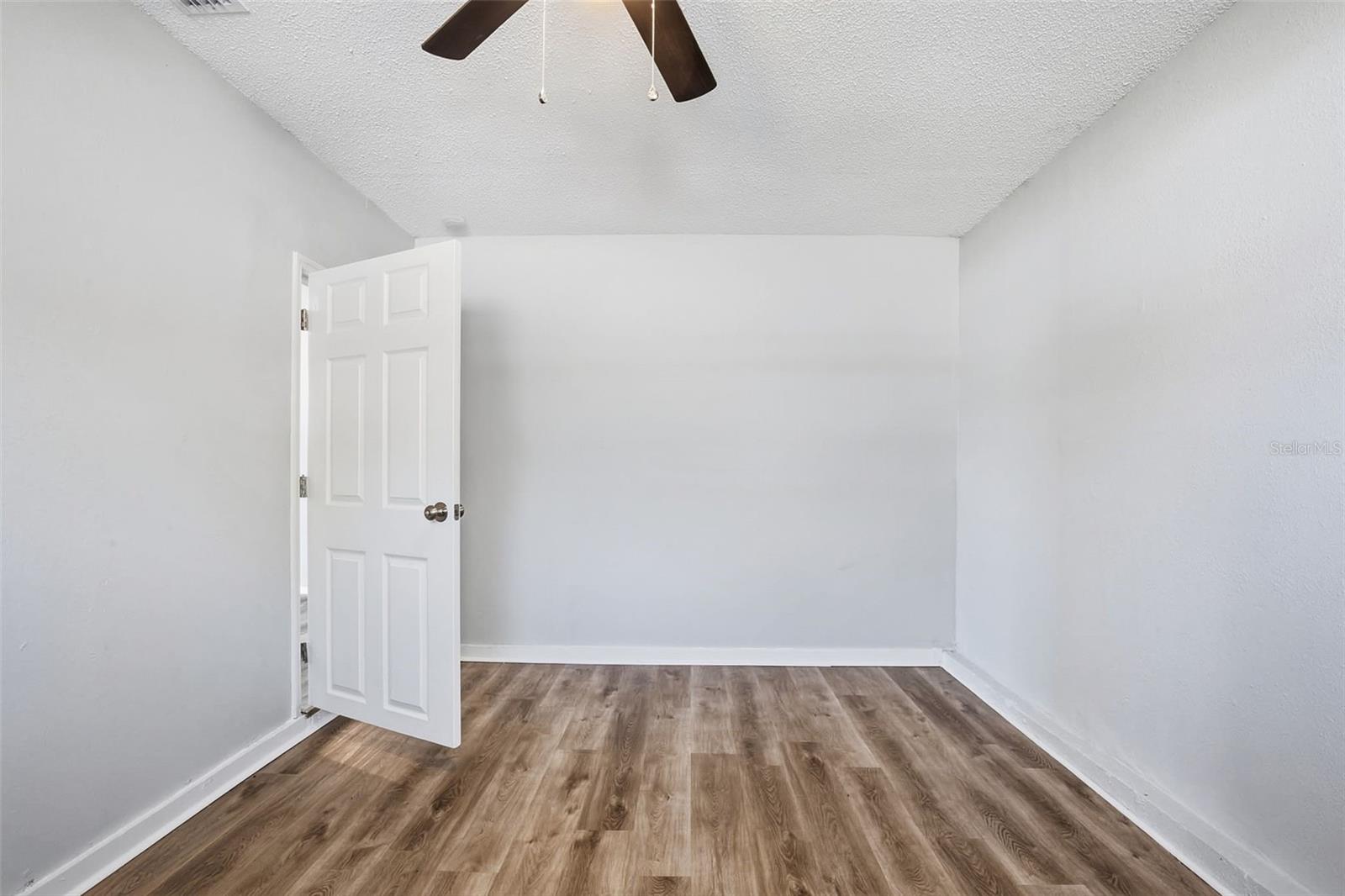 Image 18 of 35 For 728 Spruce Street