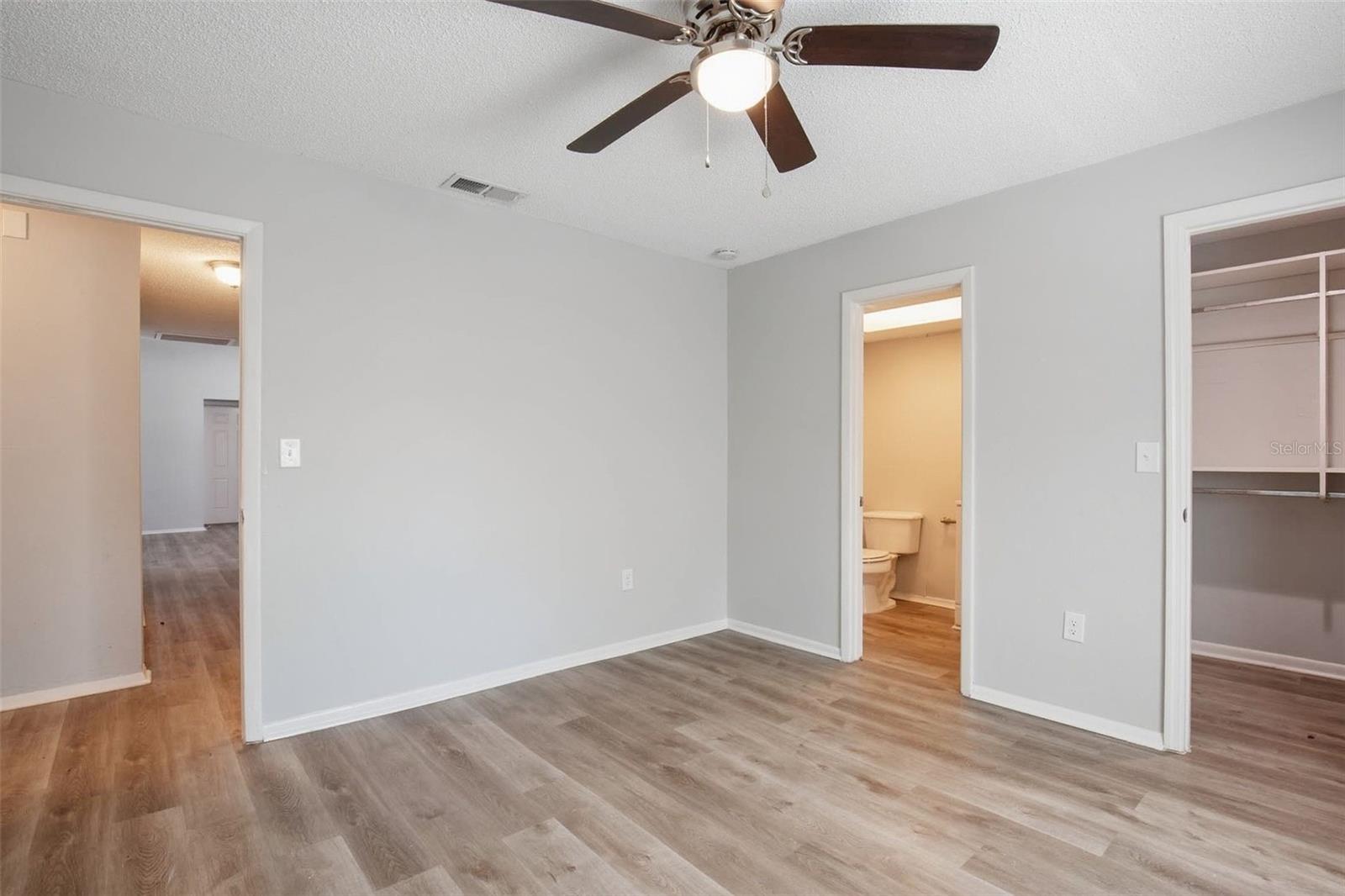 Image 20 of 35 For 728 Spruce Street