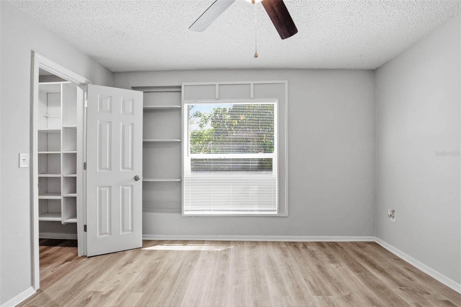 Image 23 of 35 For 728 Spruce Street