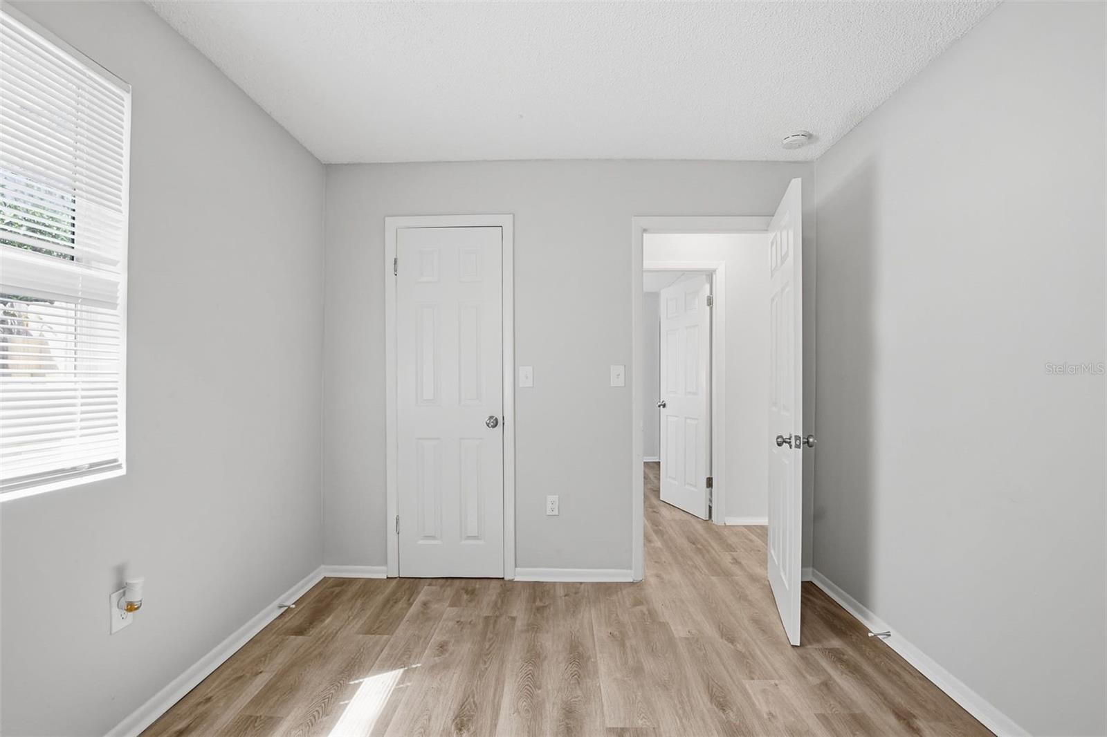 Image 25 of 35 For 728 Spruce Street