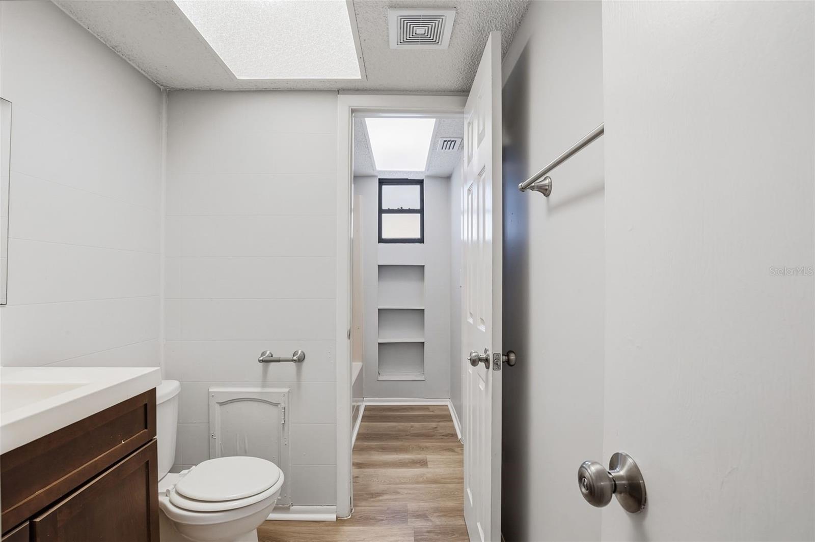 Image 31 of 35 For 728 Spruce Street