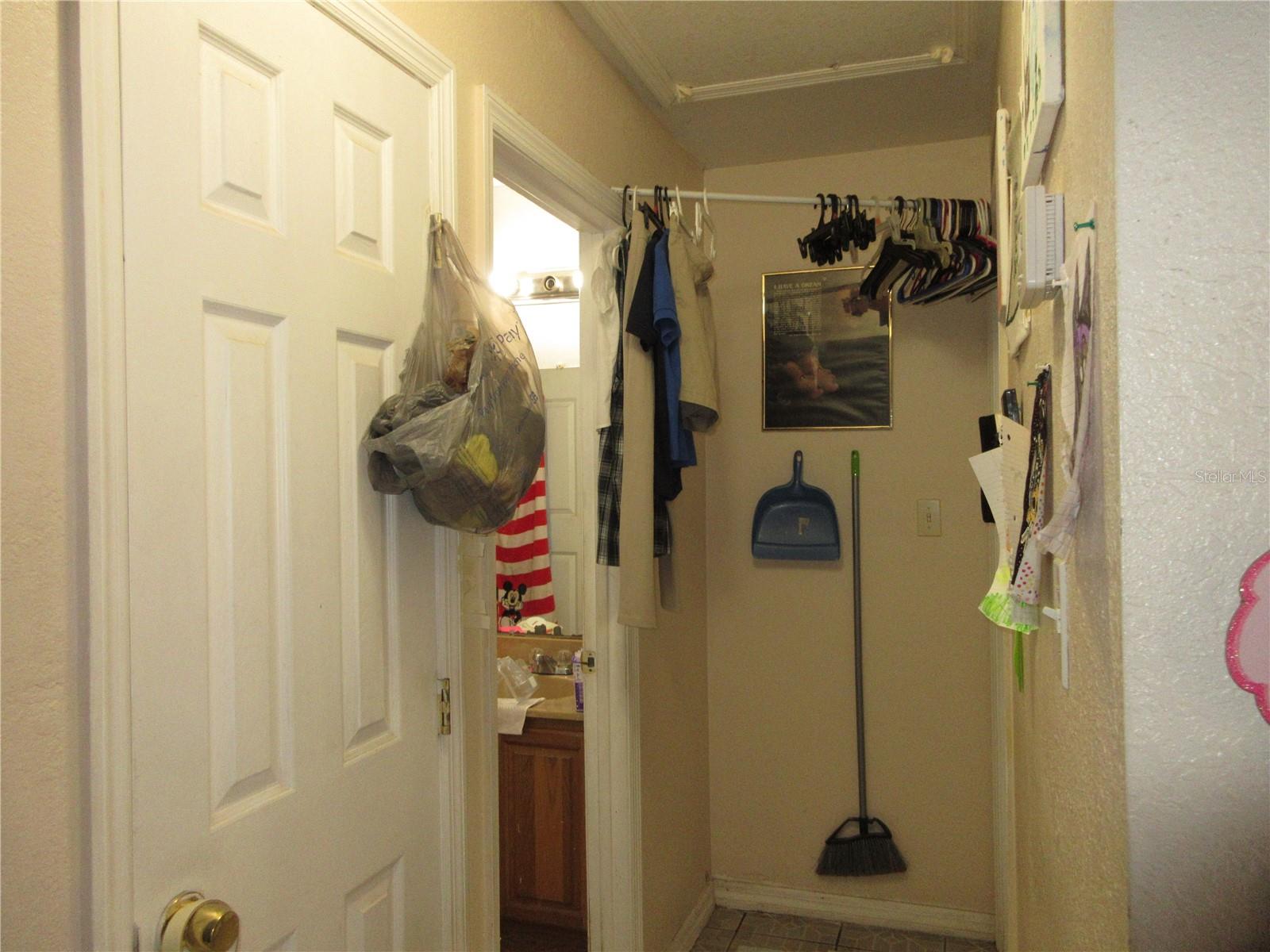 Image 12 of 25 For 1050 Captiva Point