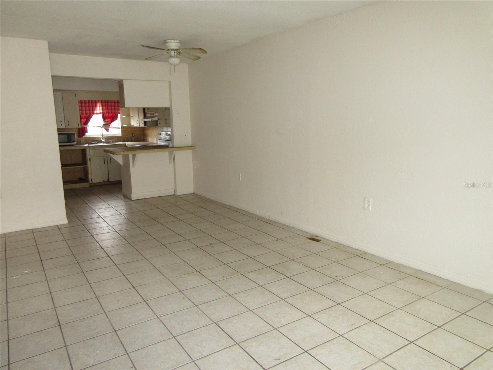 Image 16 of 25 For 1050 Captiva Point