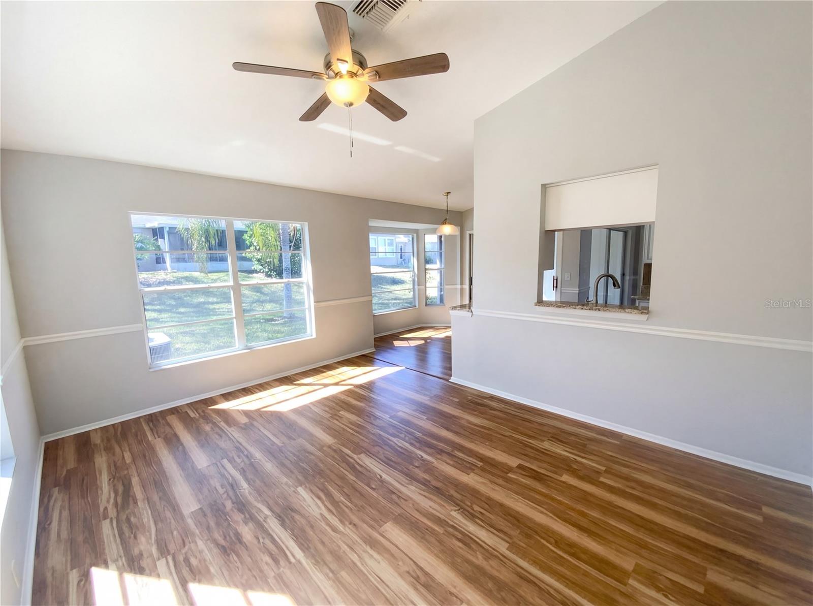 Image 9 of 23 For 7410 Willow Brook Drive