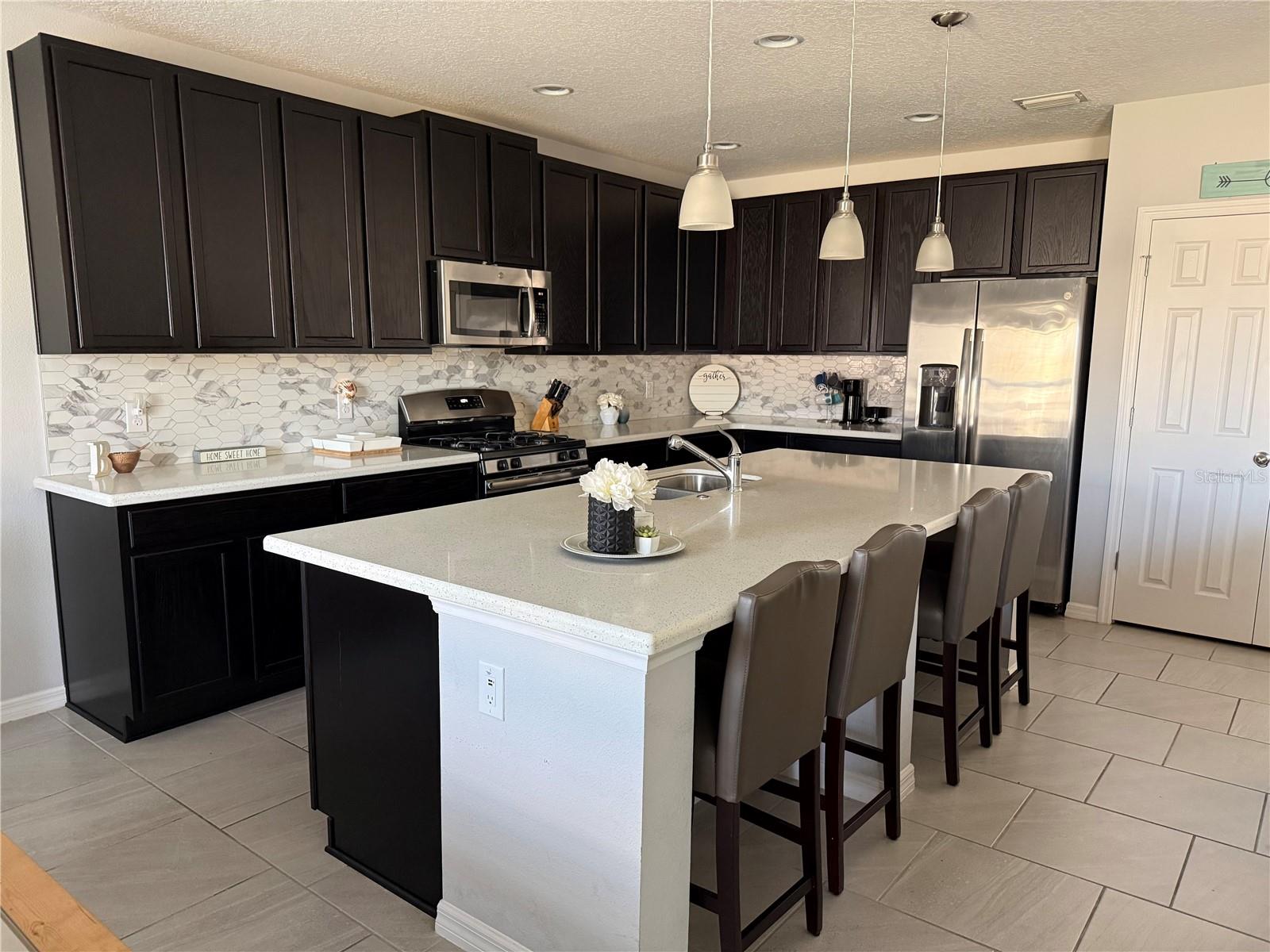 Image 4 of 26 For 1501 Finchburg Street