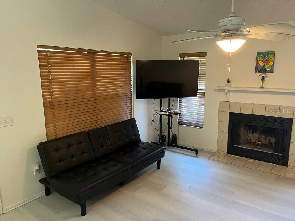 Image 3 of 17 For 708 Northlake Drive 7