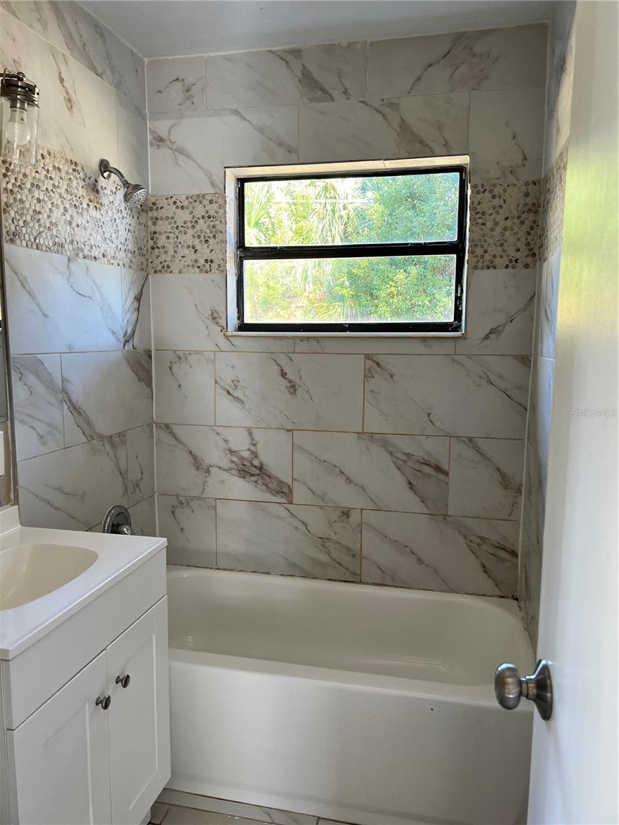 Image 10 of 11 For 136 Academy Avenue