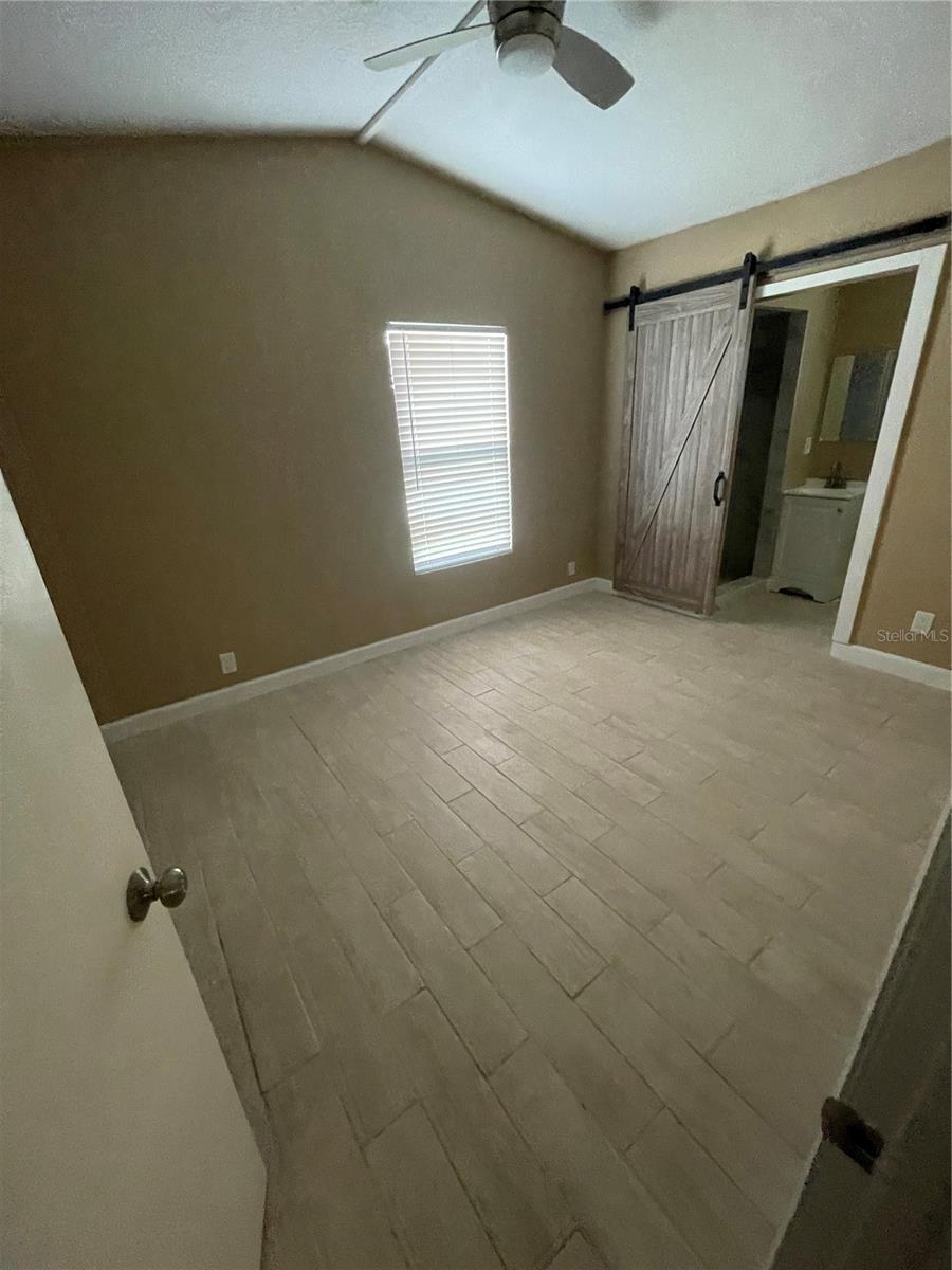 Image 5 of 11 For 136 Academy Avenue