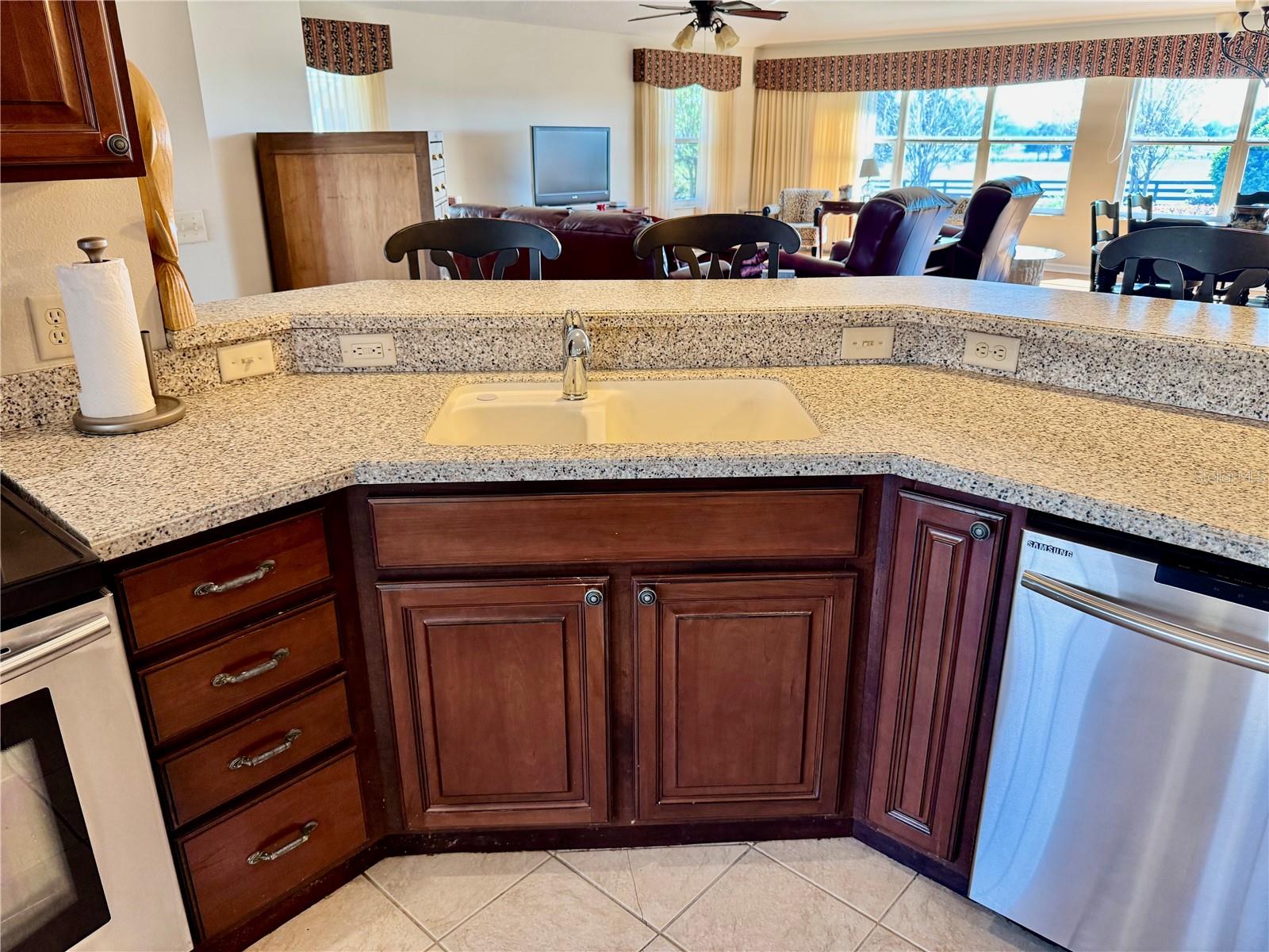 Image 15 of 38 For 9100 170th Fontaine Street