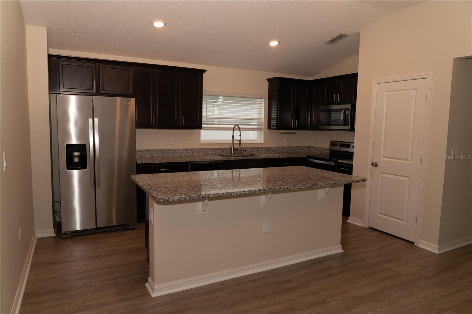 Image 19 of 38 For 4637 Glencrest Loop