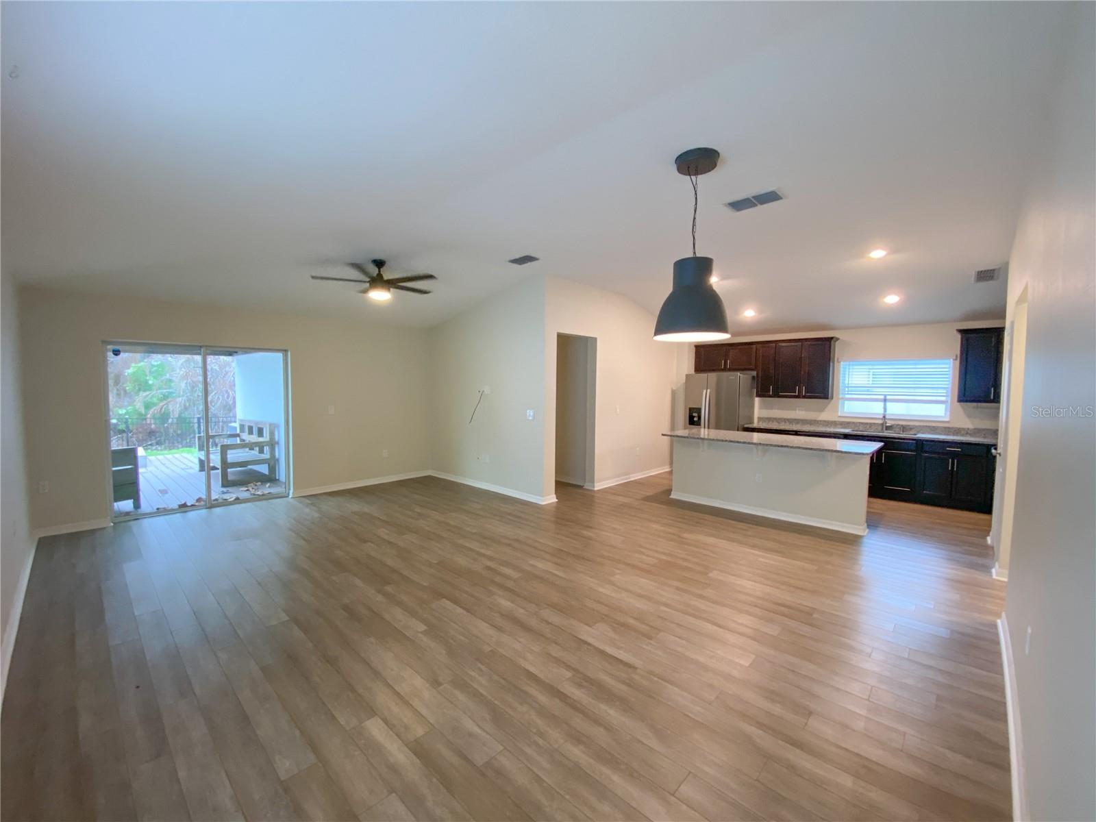 Image 2 of 38 For 4637 Glencrest Loop