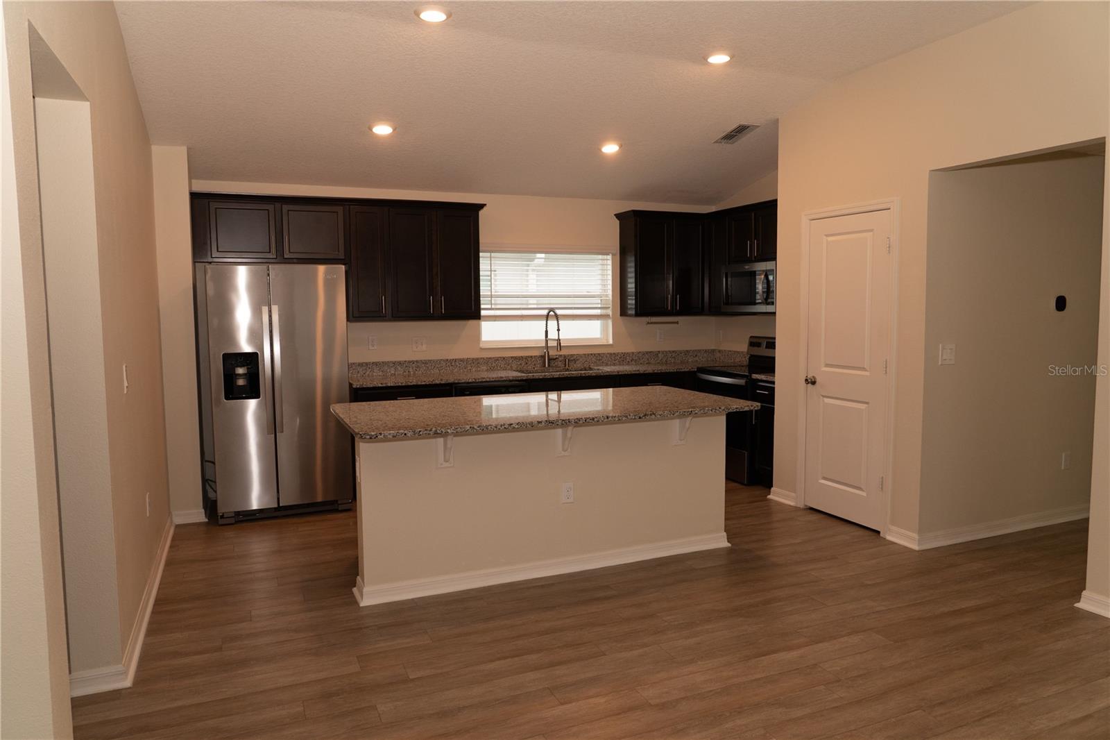 Image 20 of 38 For 4637 Glencrest Loop