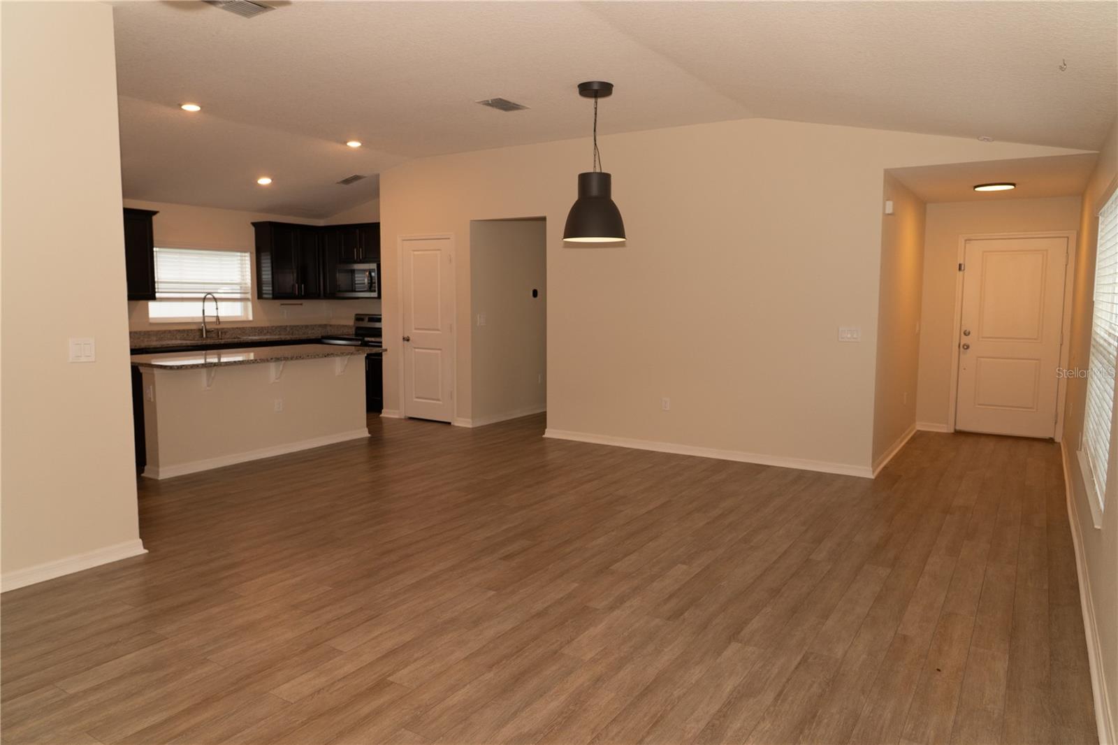 Image 23 of 38 For 4637 Glencrest Loop