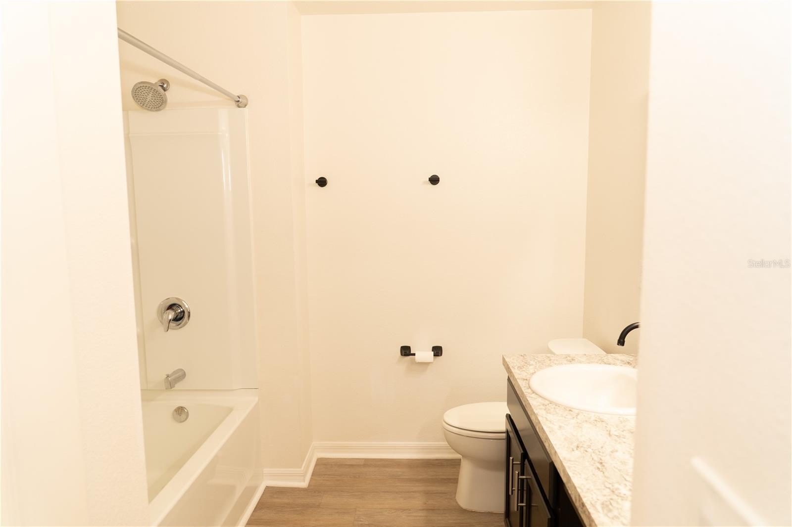 Image 30 of 38 For 4637 Glencrest Loop