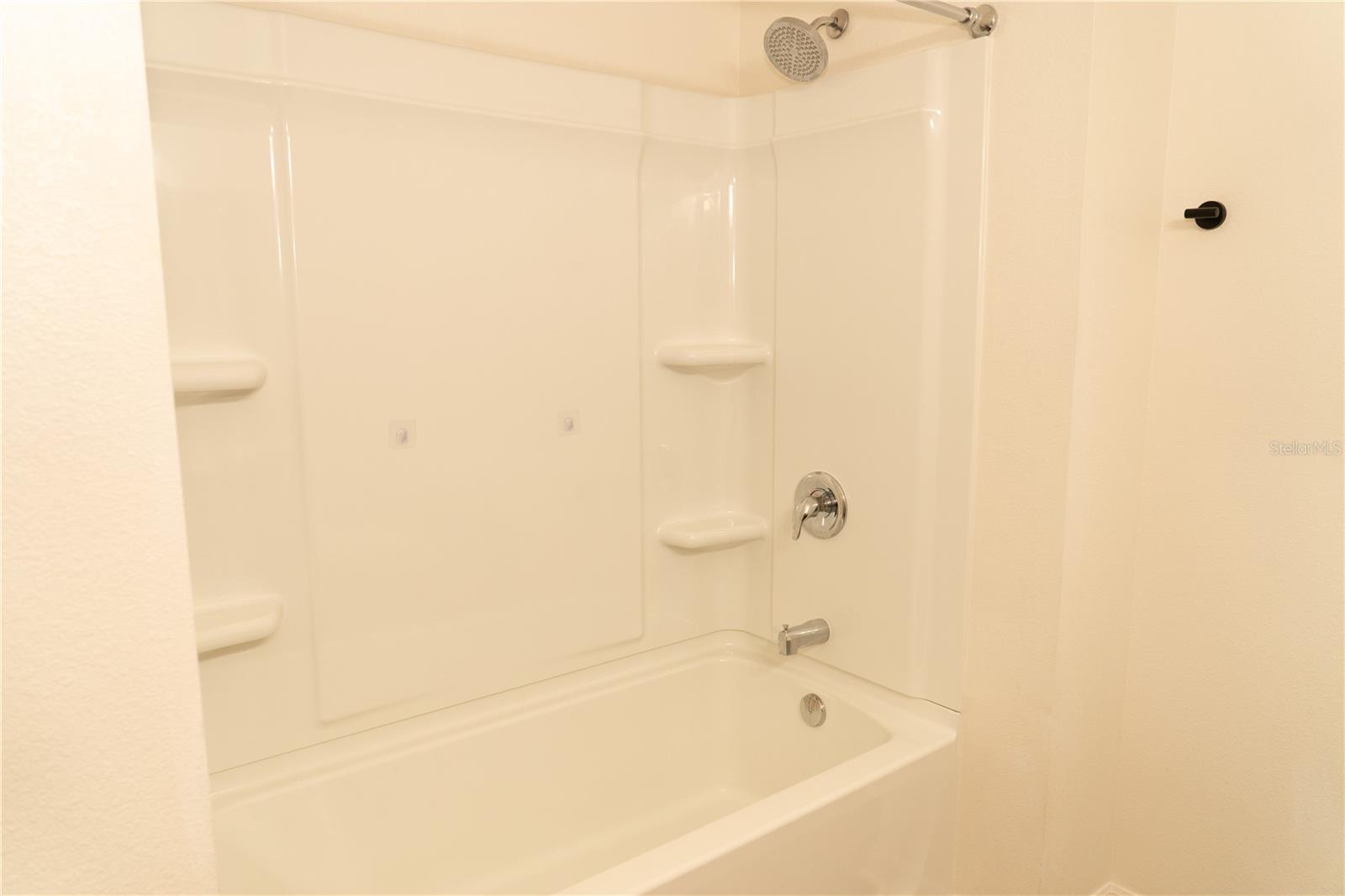 Image 32 of 38 For 4637 Glencrest Loop