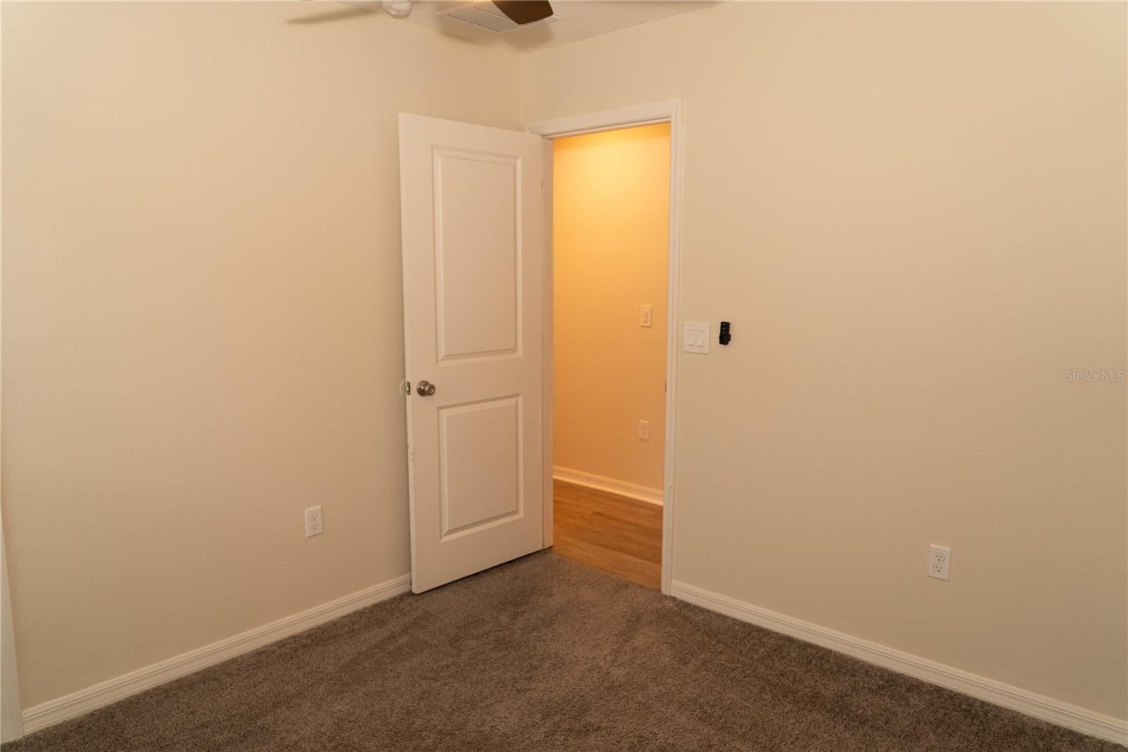 Image 37 of 38 For 4637 Glencrest Loop