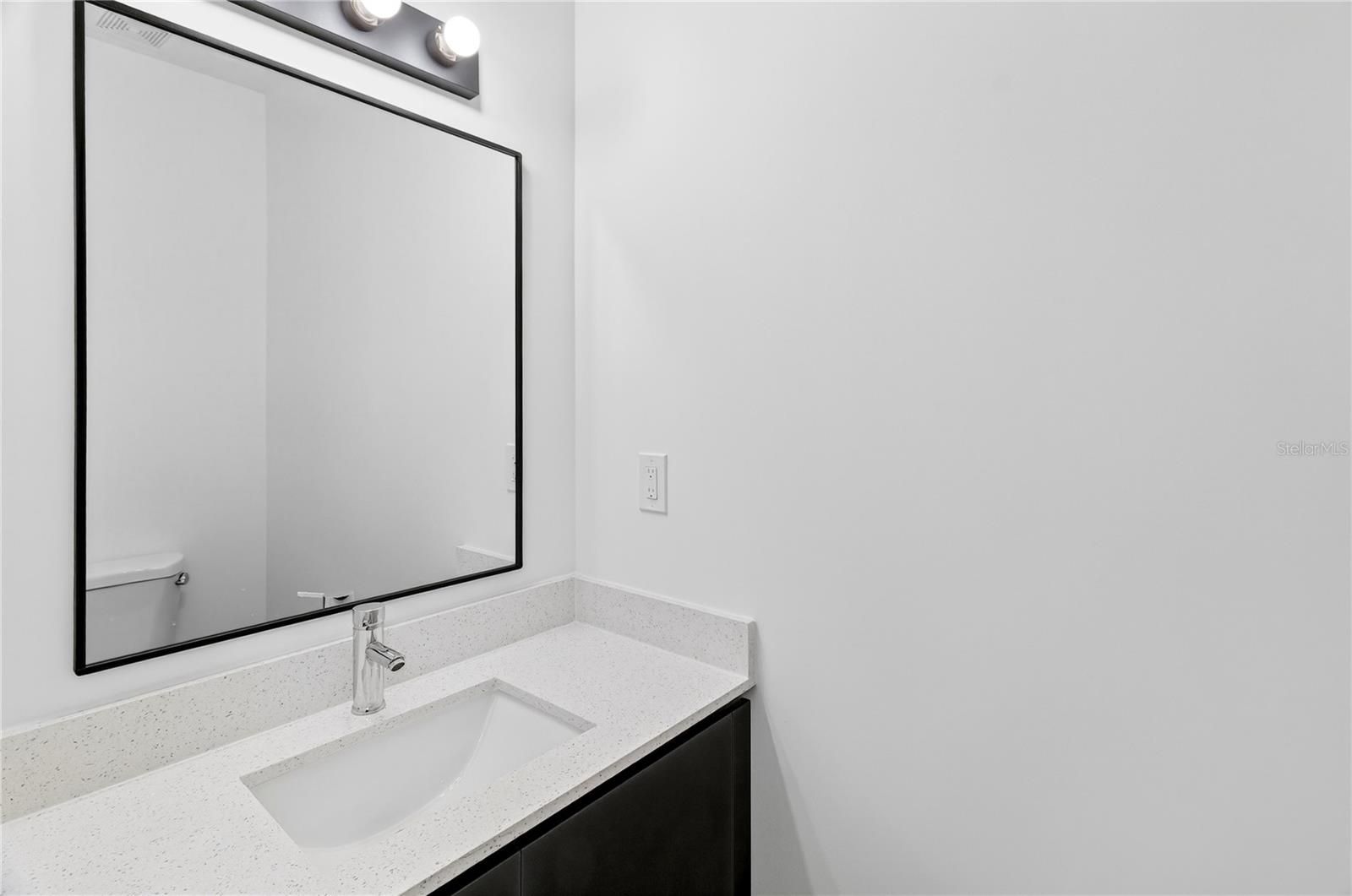 Image 10 of 27 For 1611 29th Road 3