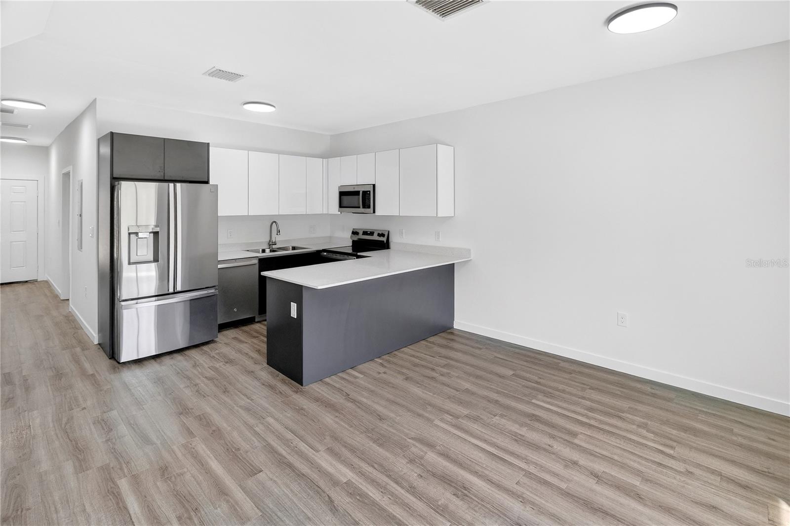 Image 15 of 27 For 1611 29th Road 3