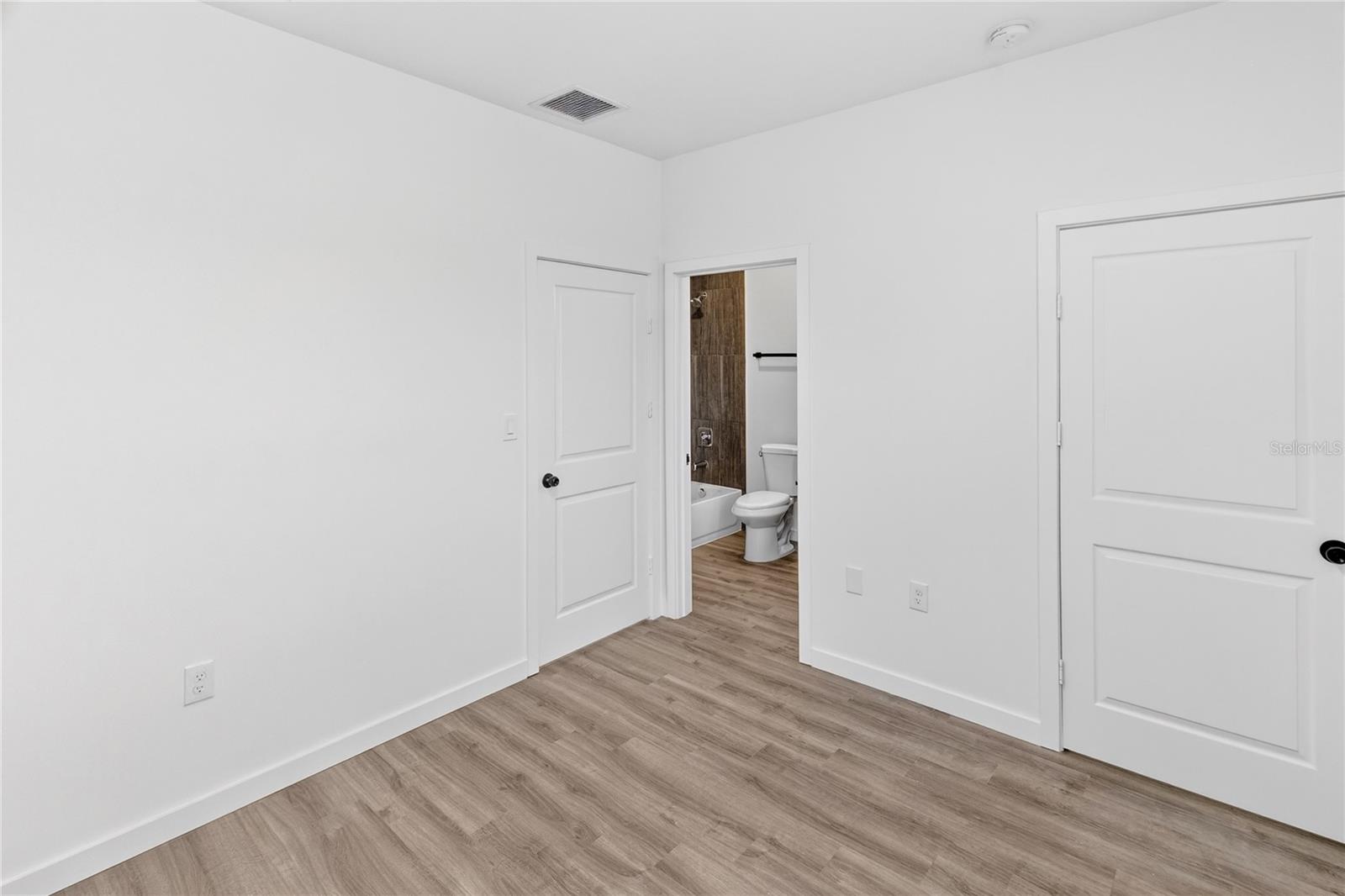 Image 4 of 27 For 1611 29th Road 3