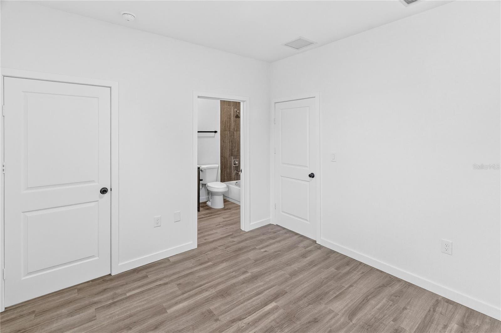 Image 8 of 27 For 1611 29th Road 3