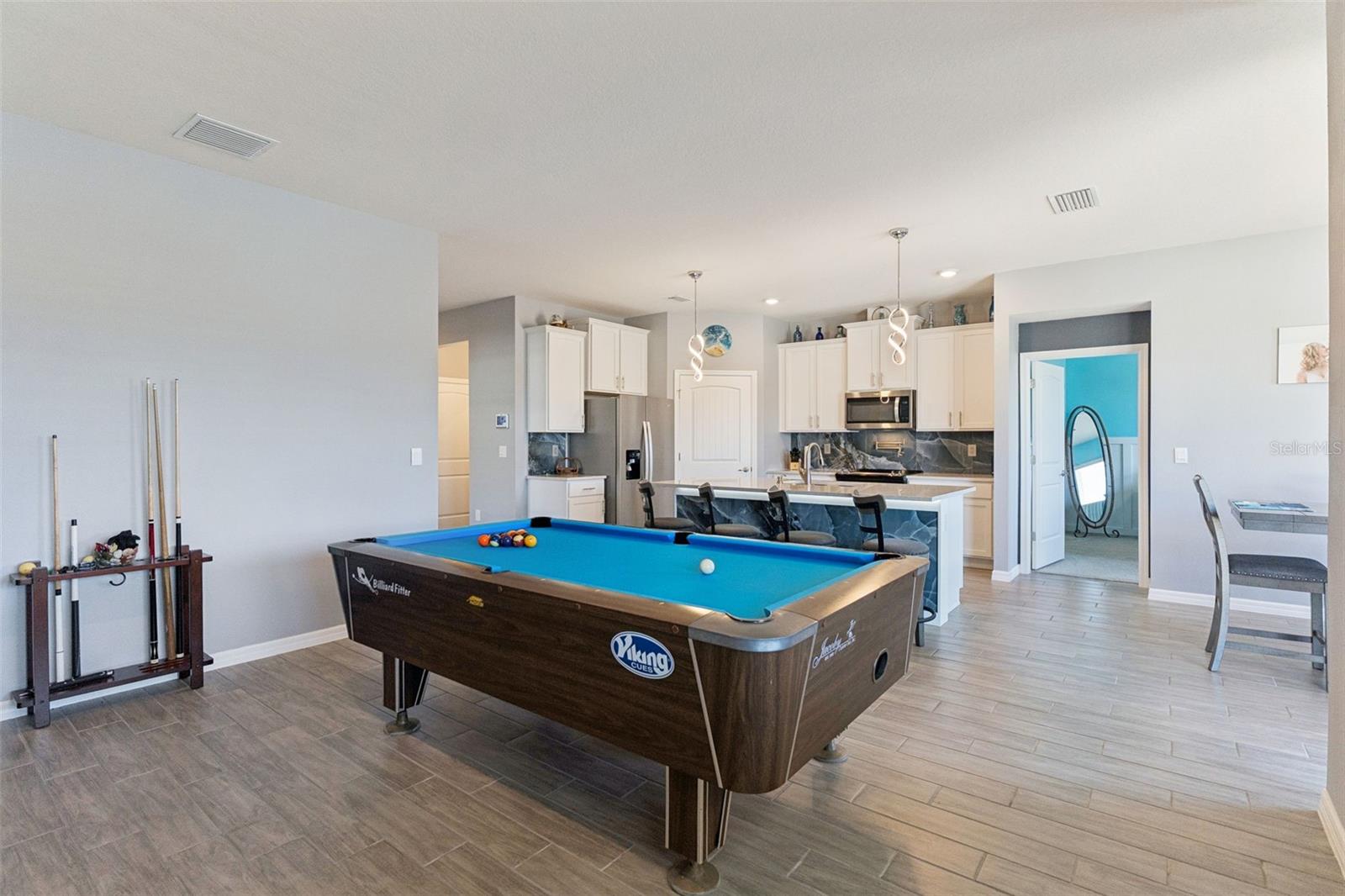 Image 18 of 38 For 1527 Delphi Way